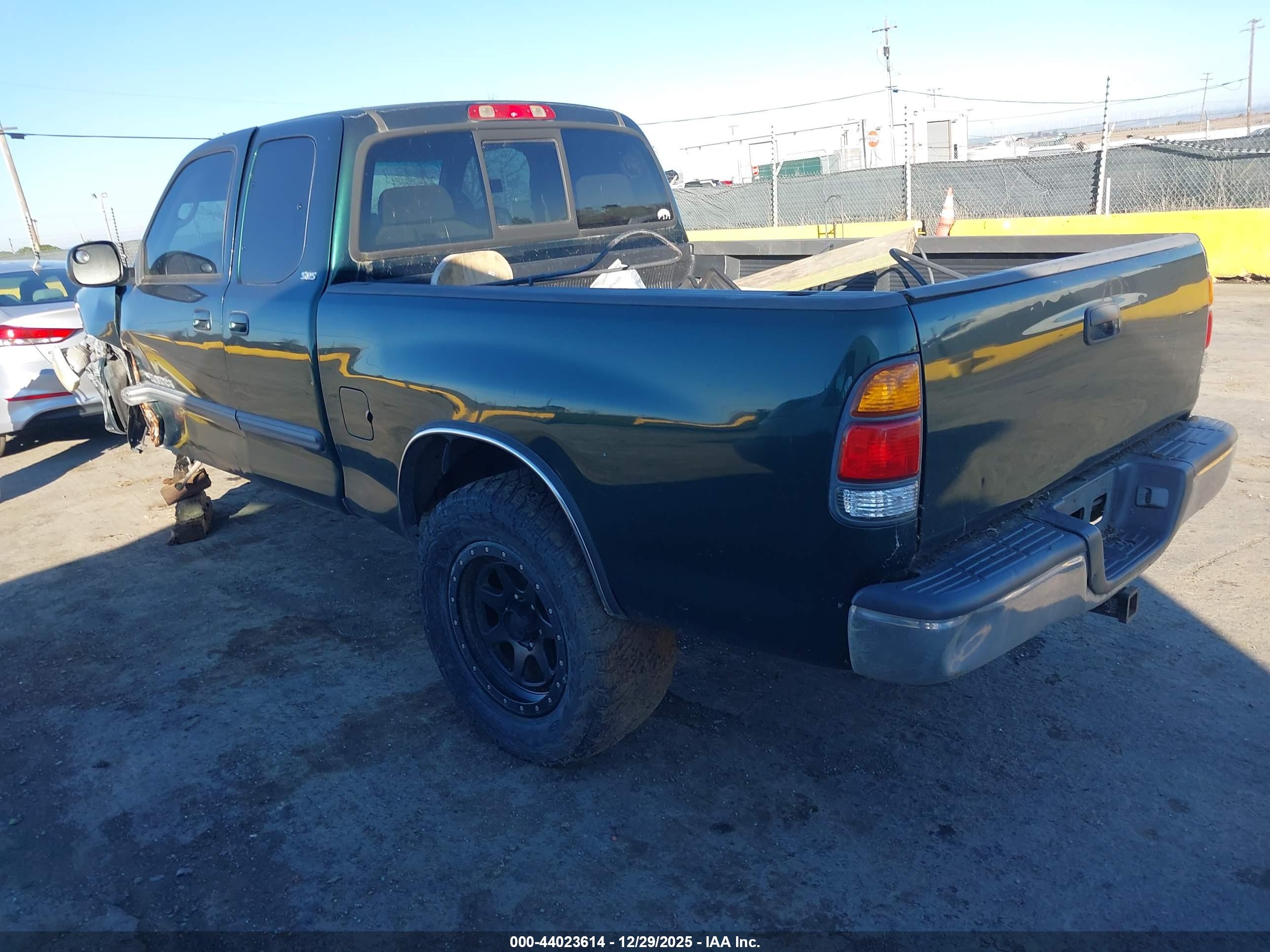TOYOTA TUNDRA image 3