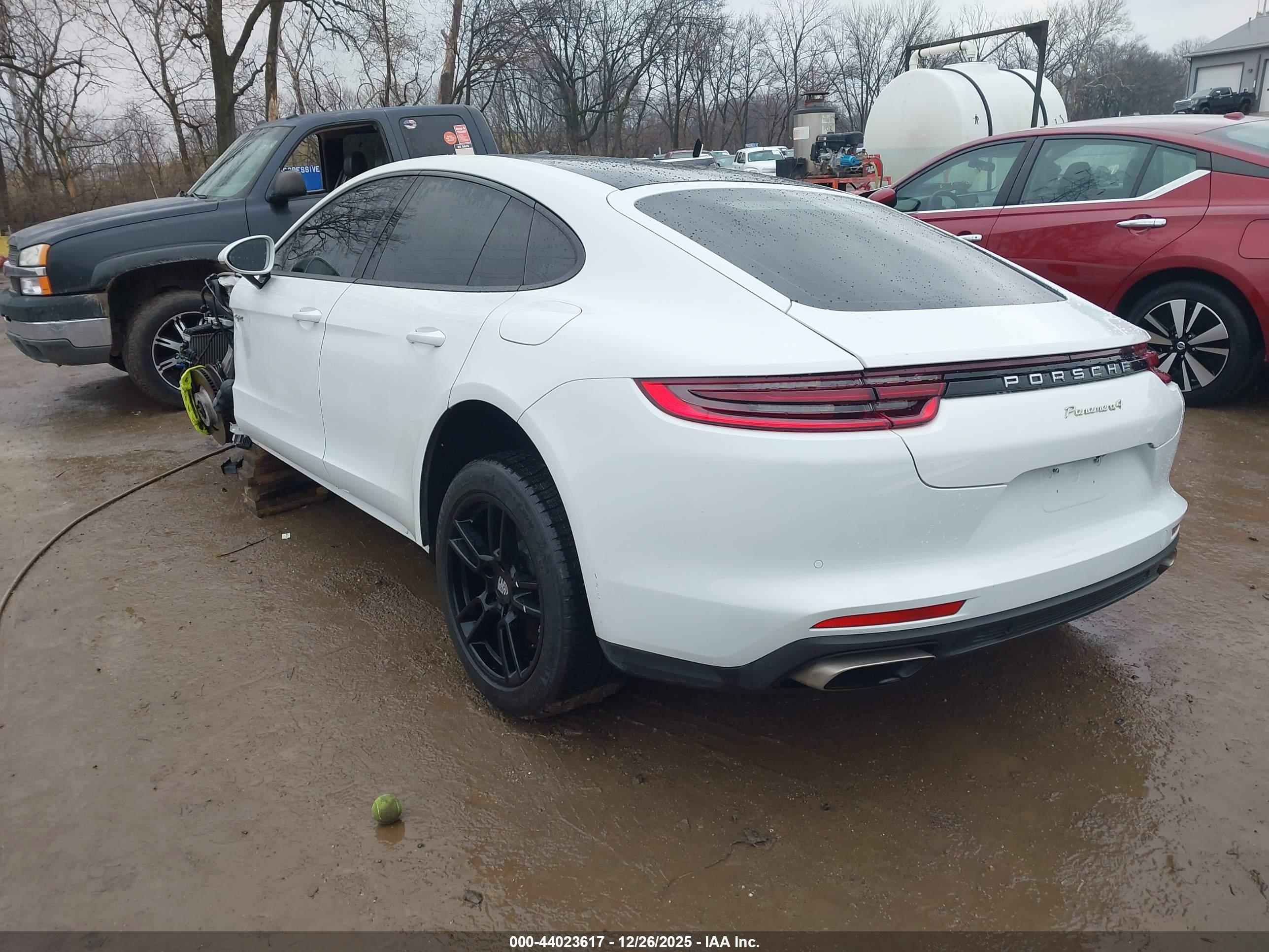 PORSCHE PANAMERA image 3