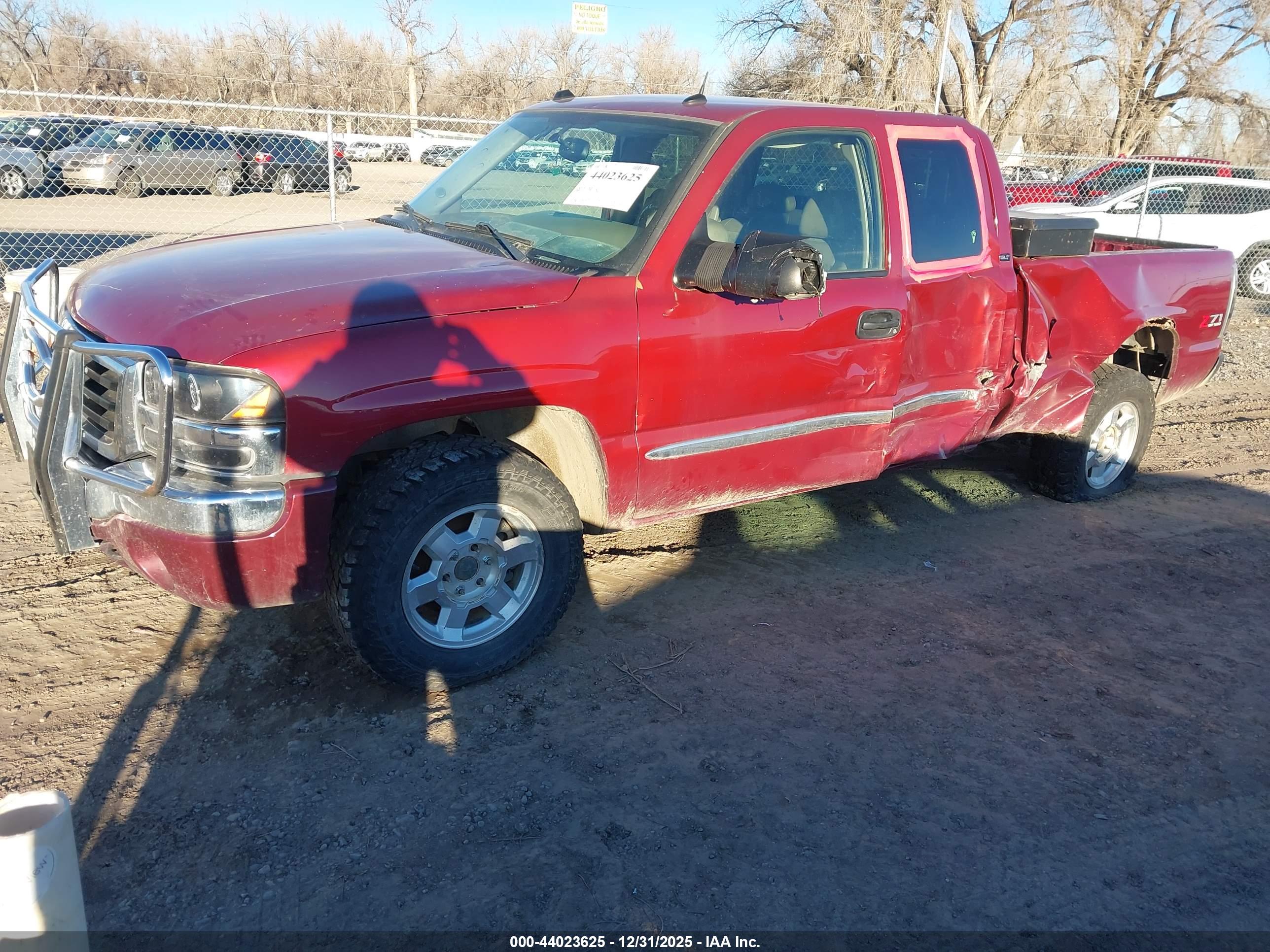 GMC SIERRA image 2