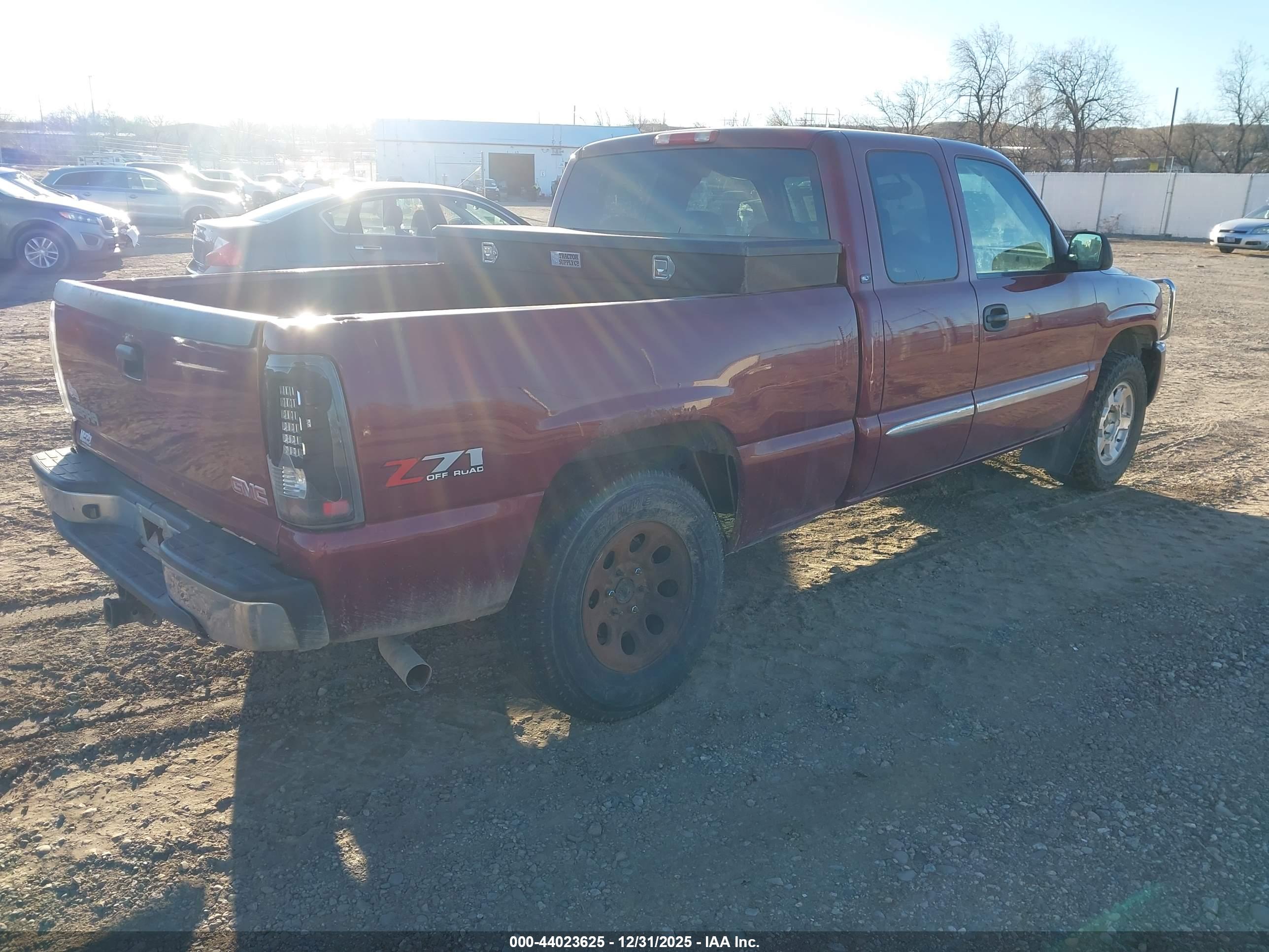 GMC SIERRA image 4