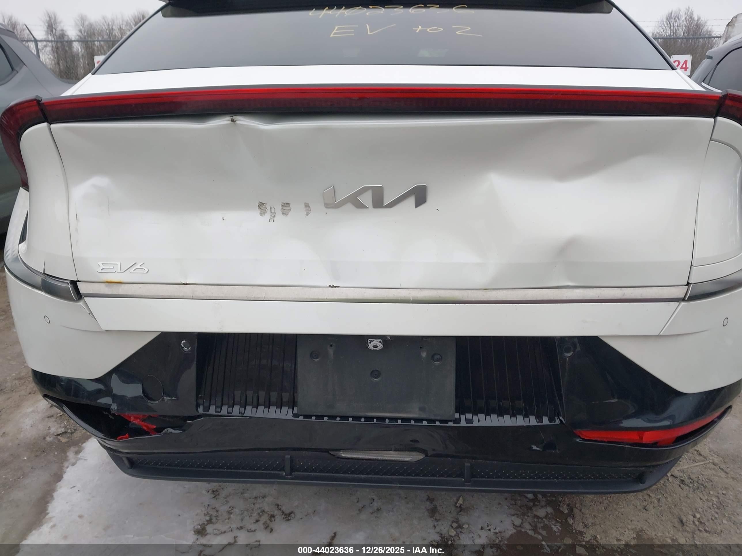 KIA EV6 image 6