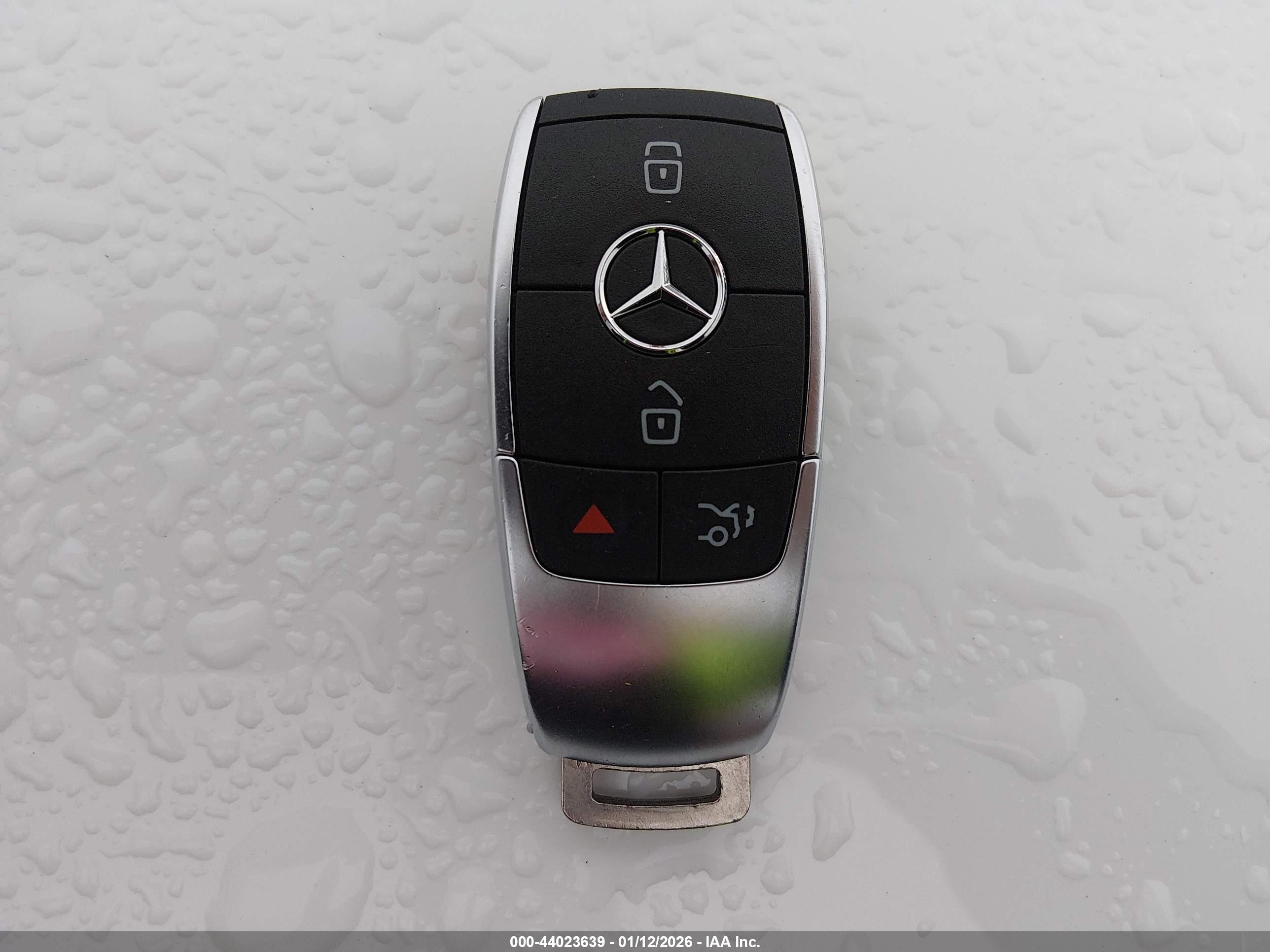 MERCEDES-BENZ GLS image 11