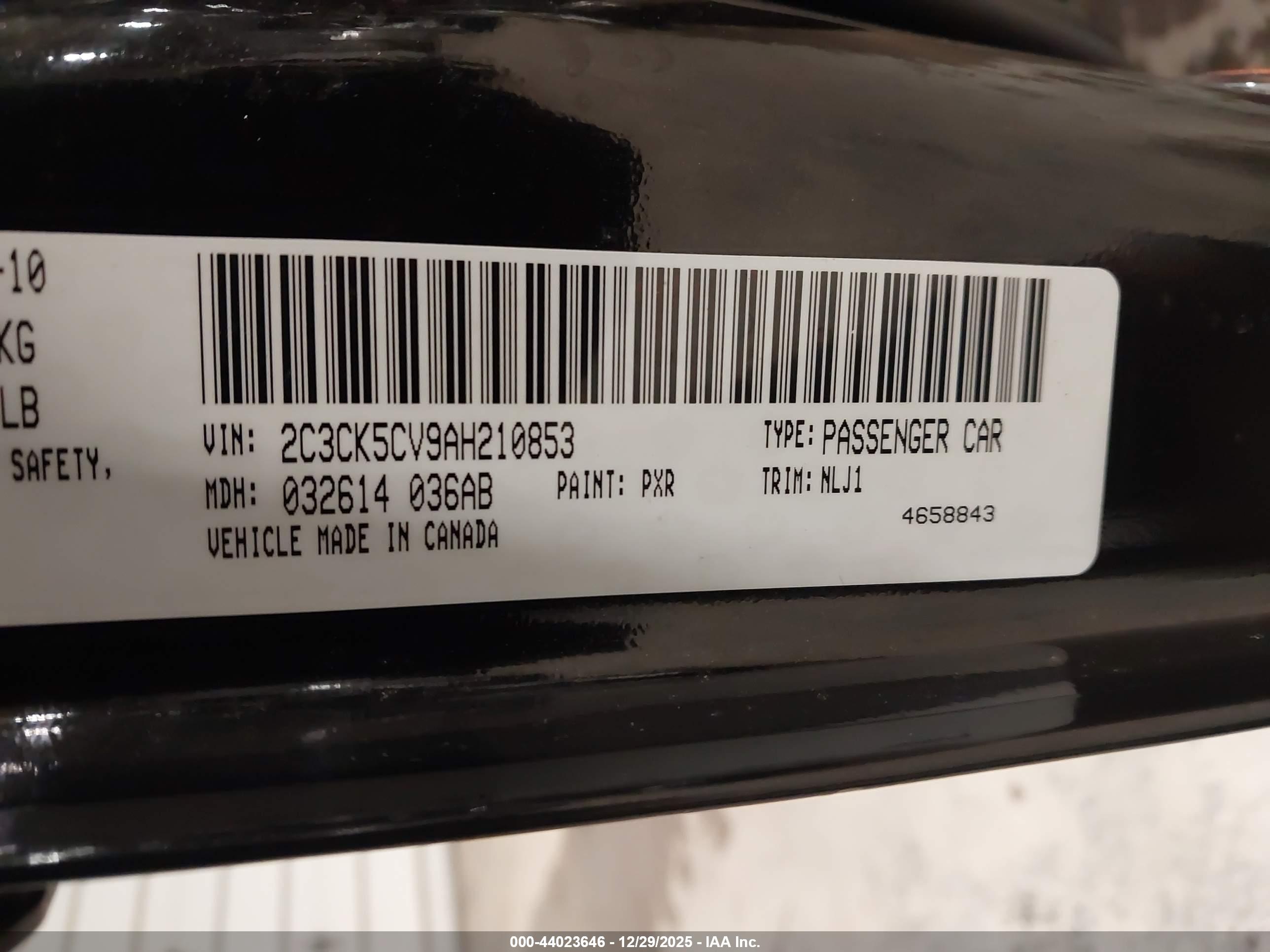 CHRYSLER 300 image 9