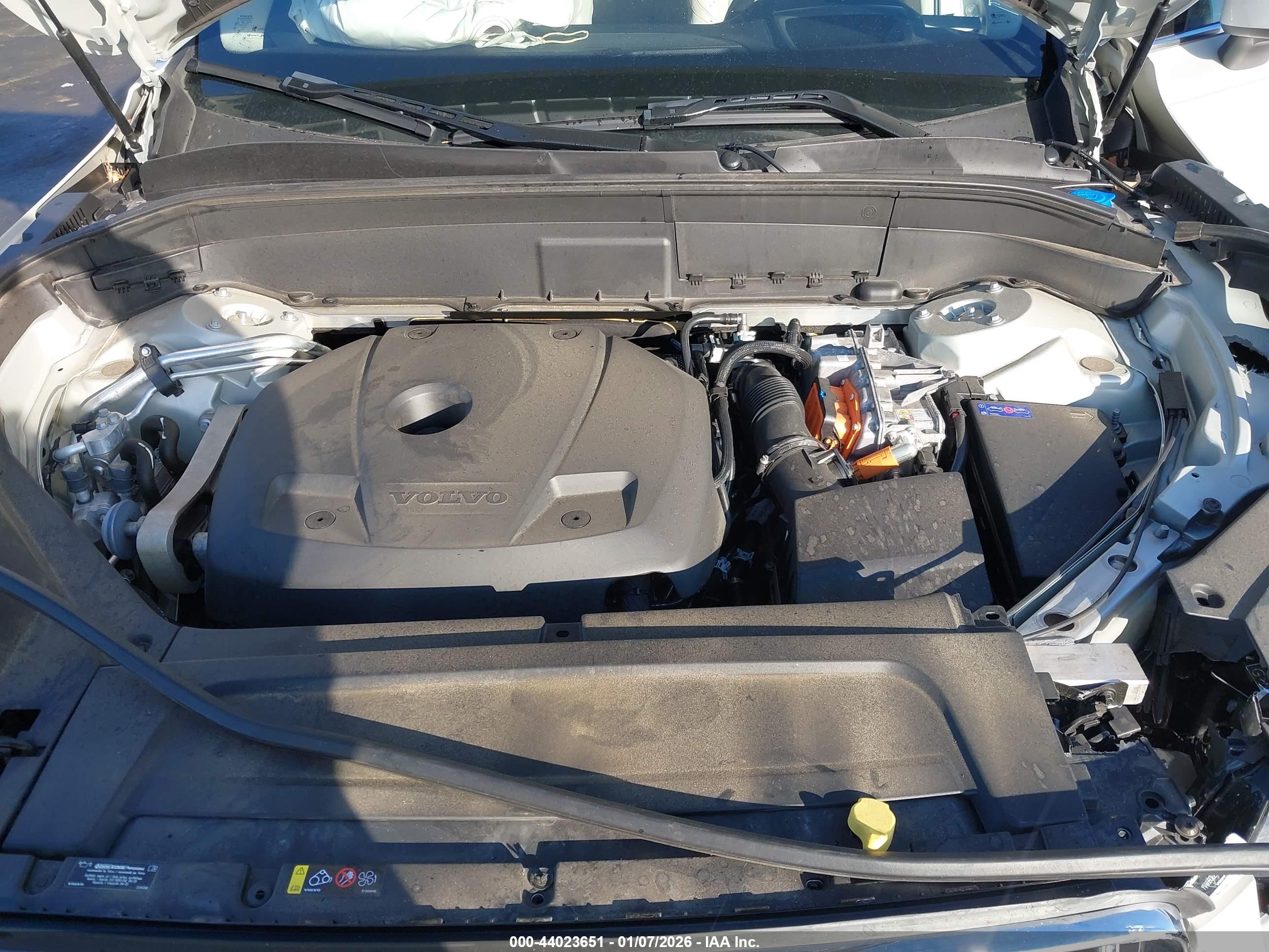 VOLVO XC90 image 10