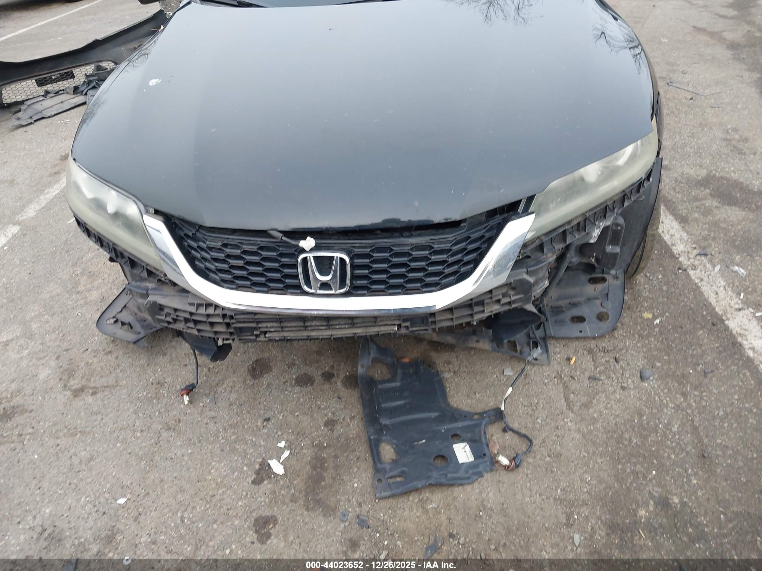 HONDA ACCORD image 6