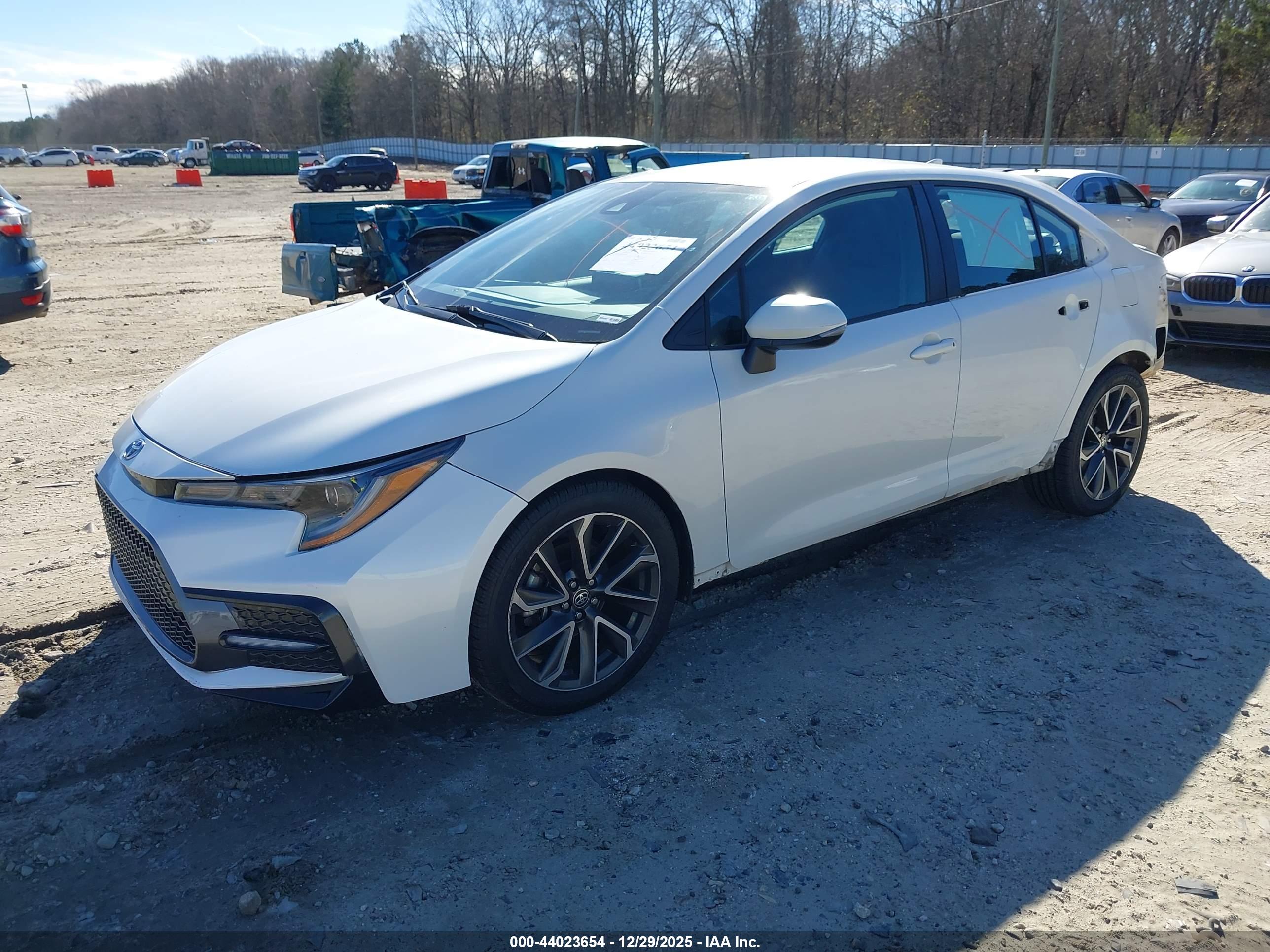 TOYOTA COROLLA image 2