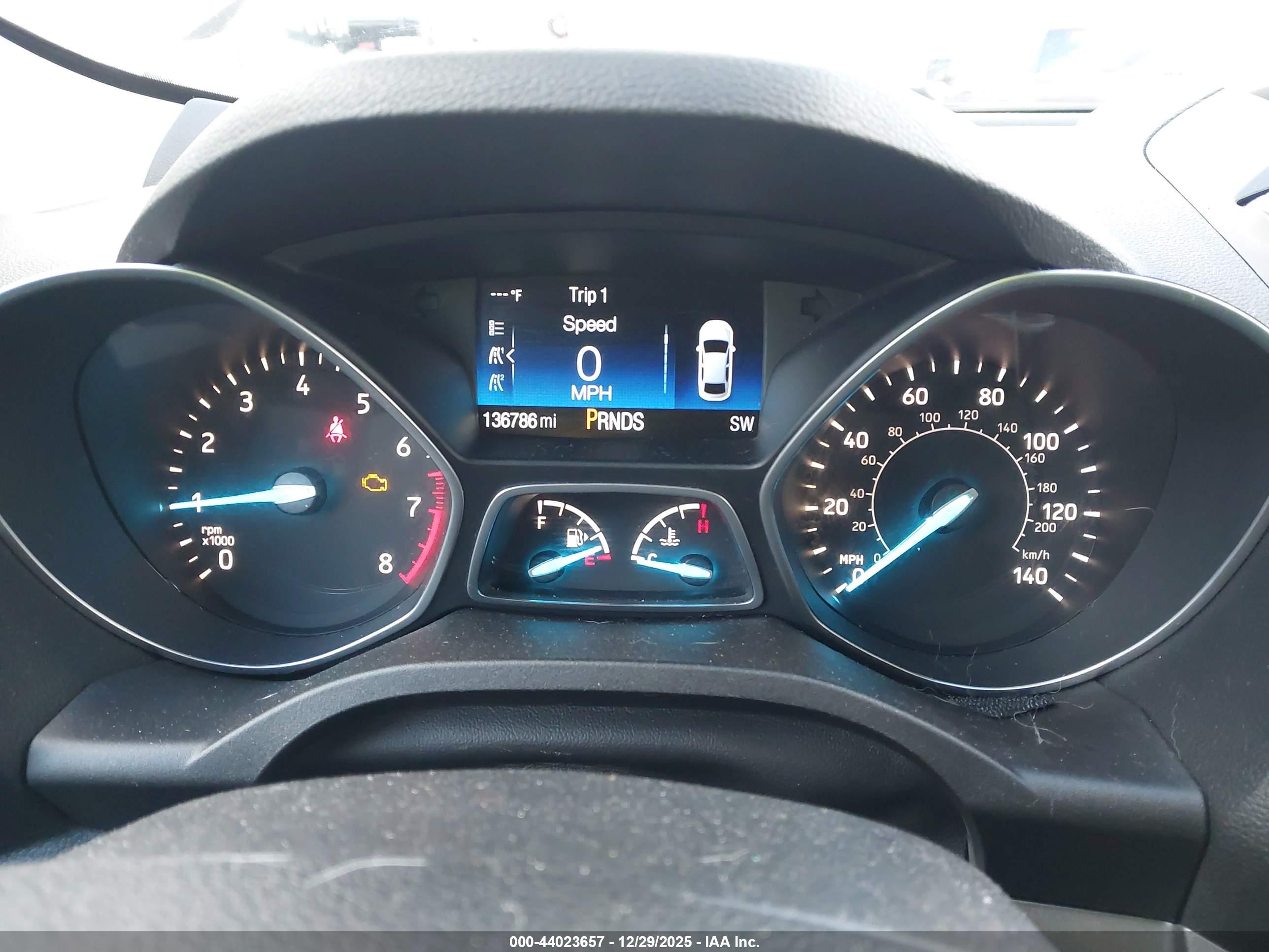 FORD ESCAPE image 7