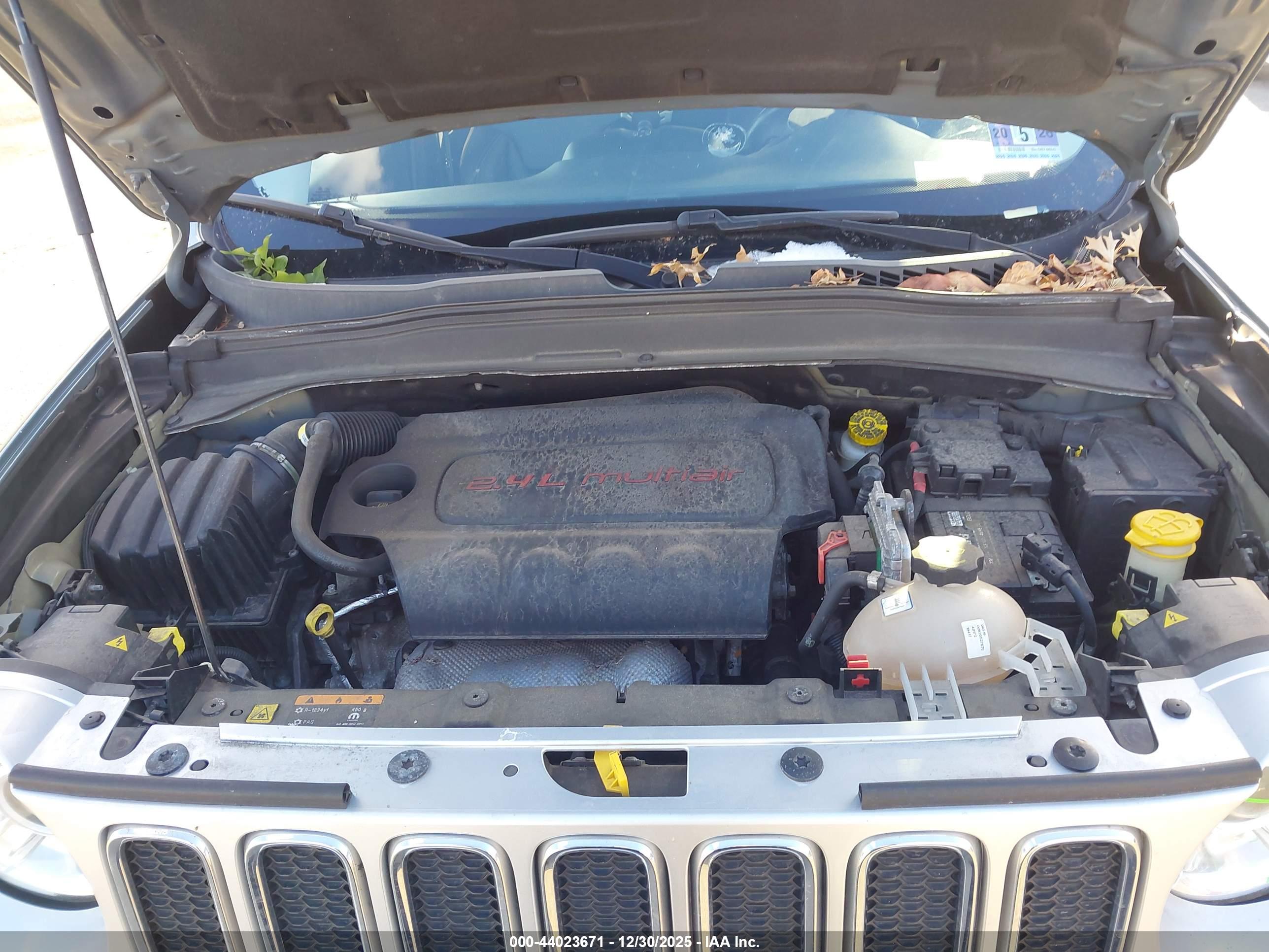 JEEP RENEGADE image 10