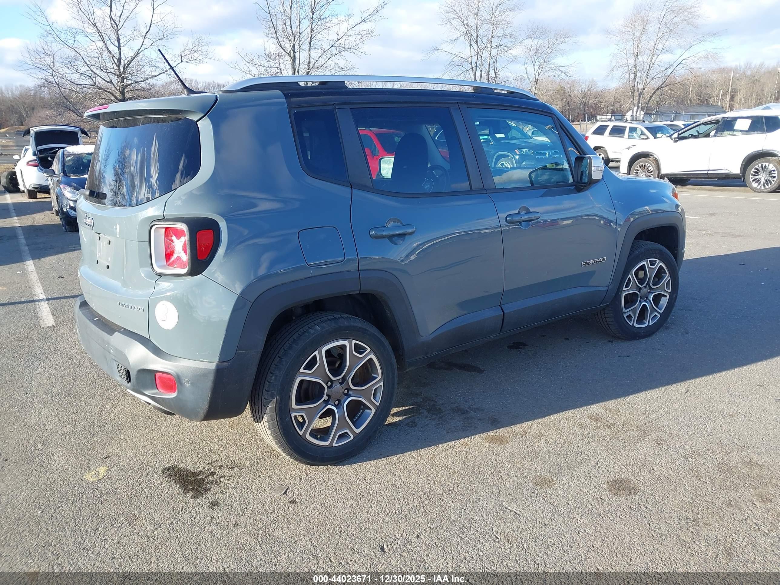 JEEP RENEGADE image 4