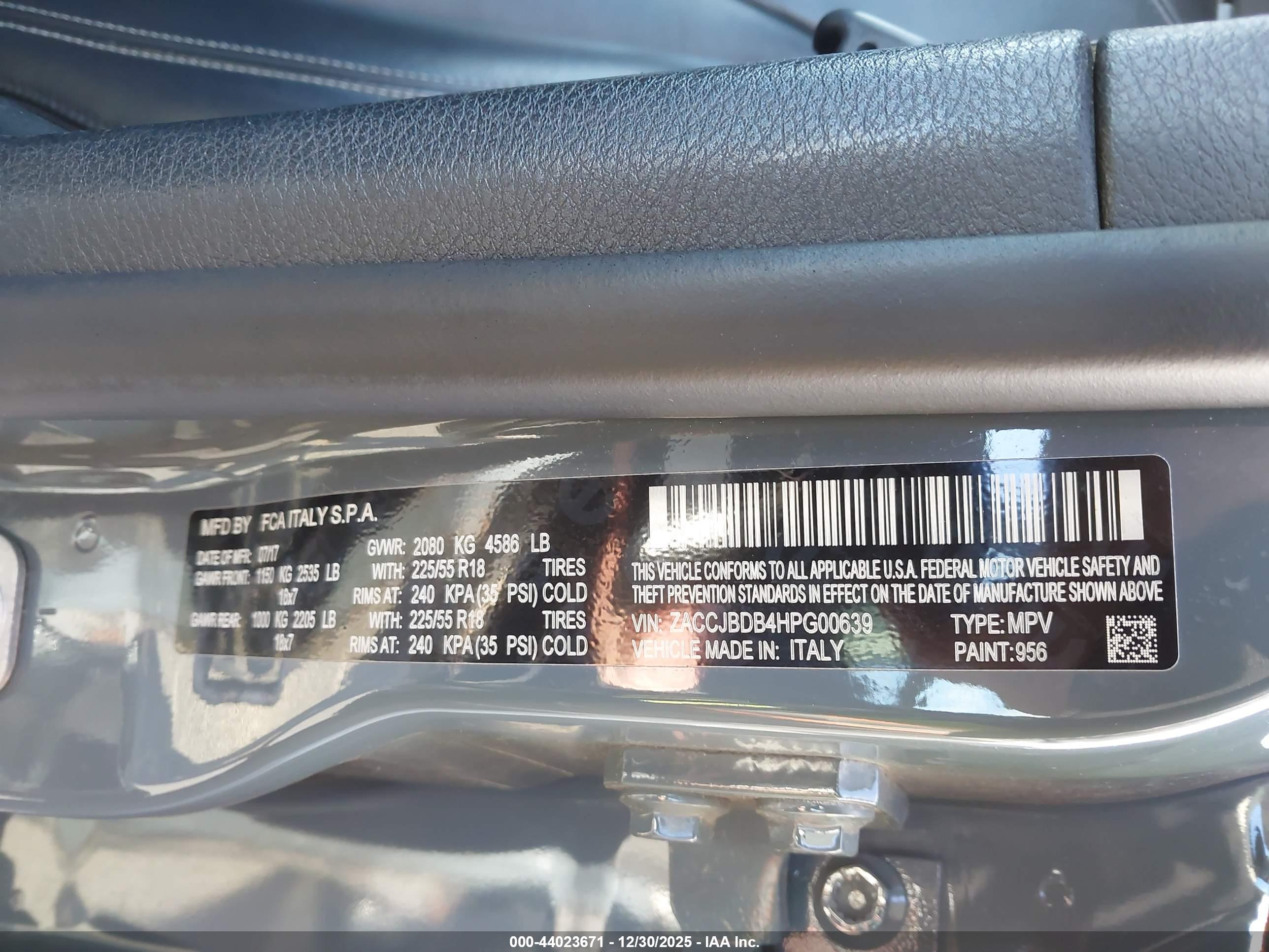 JEEP RENEGADE image 9