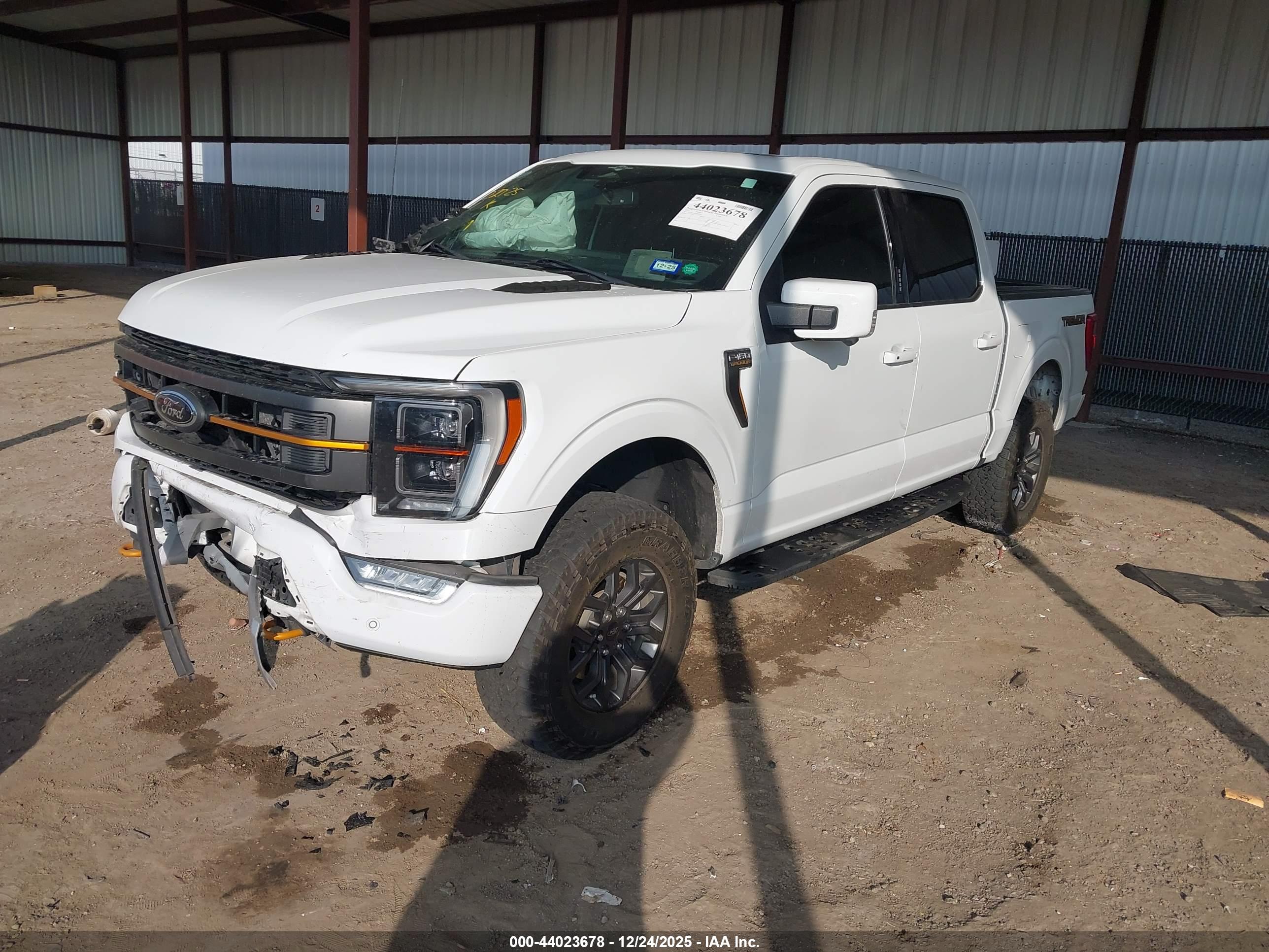 FORD F-150 image 2
