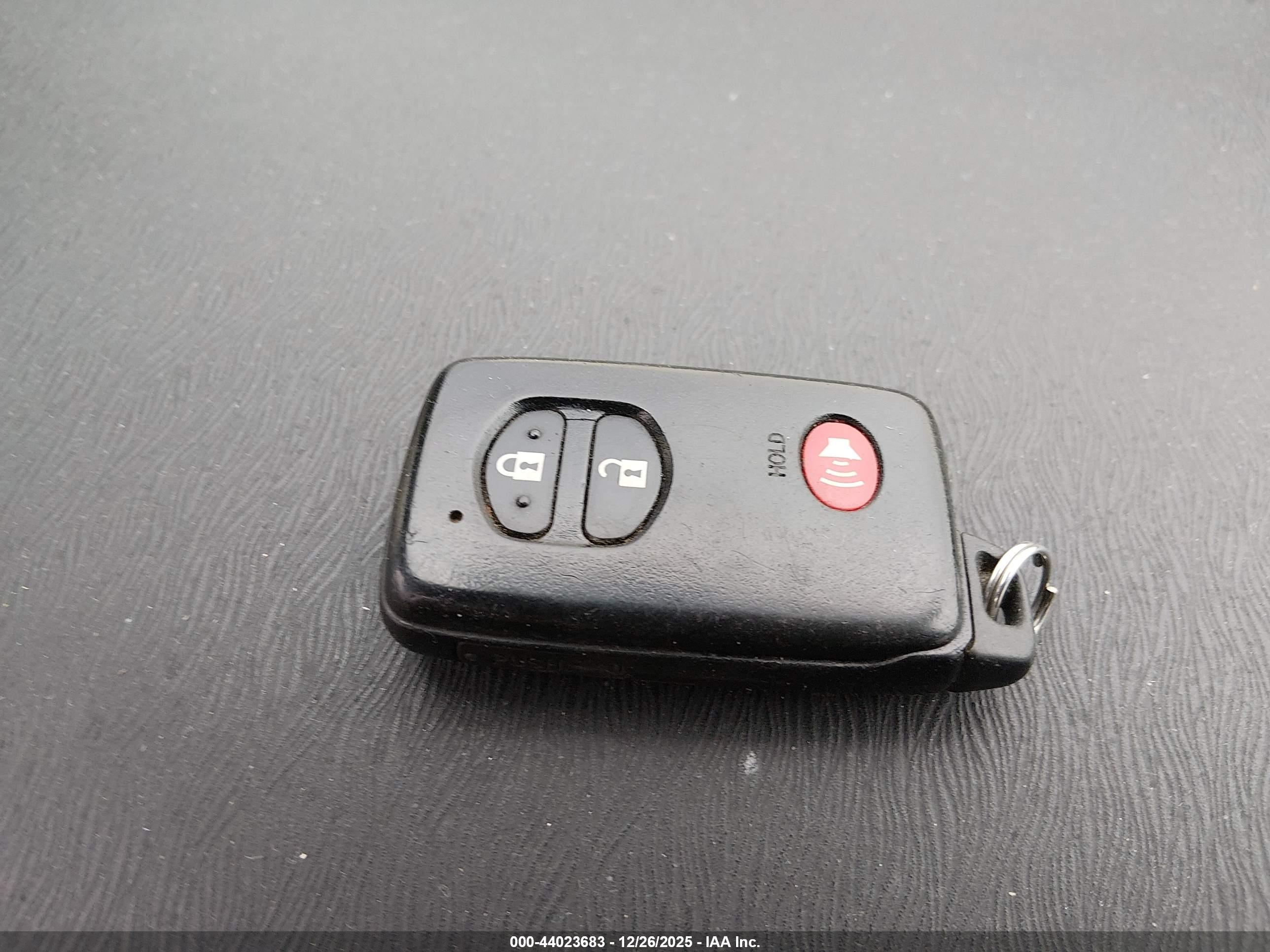 TOYOTA PRIUS image 11