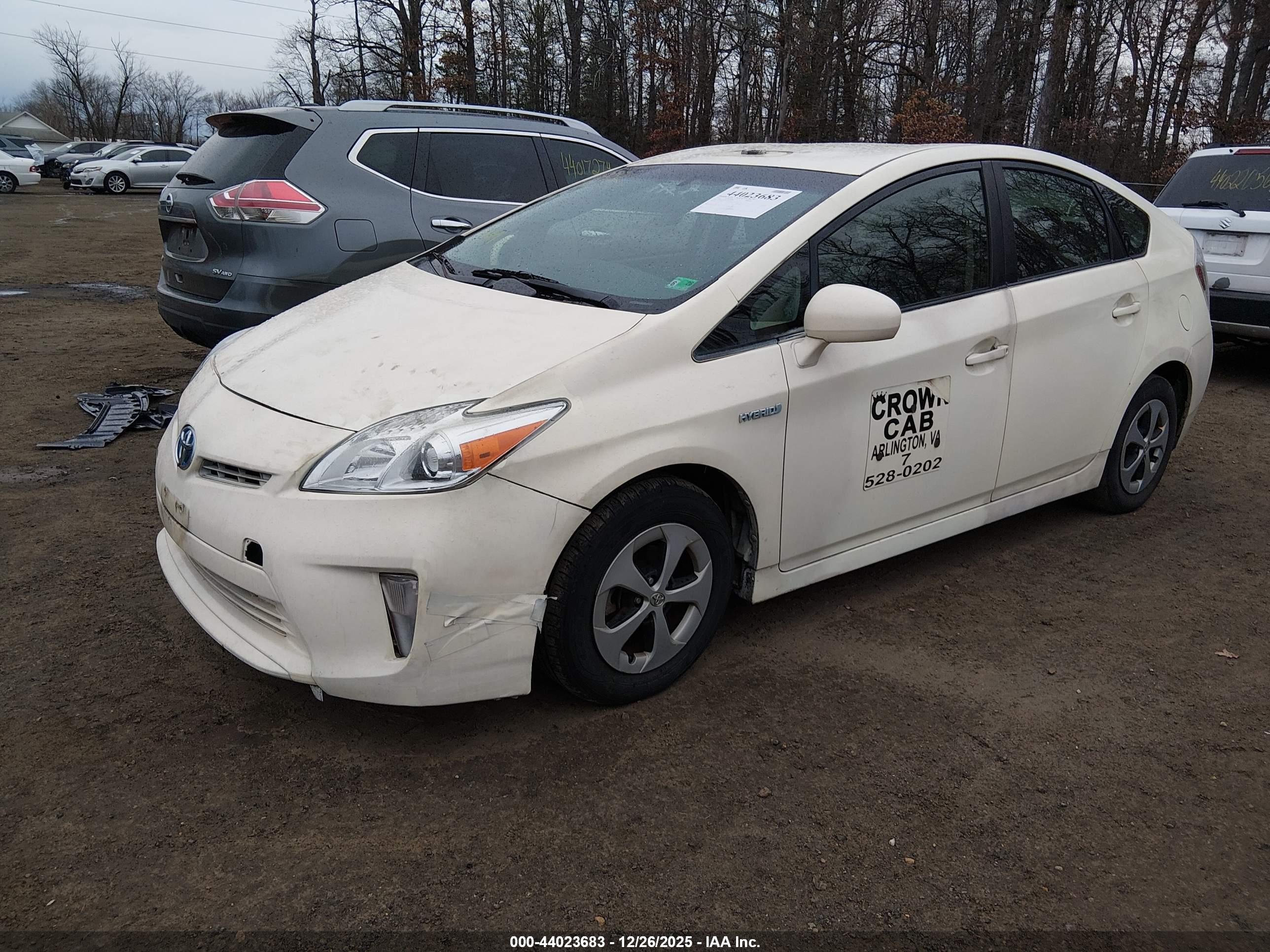 TOYOTA PRIUS image 2