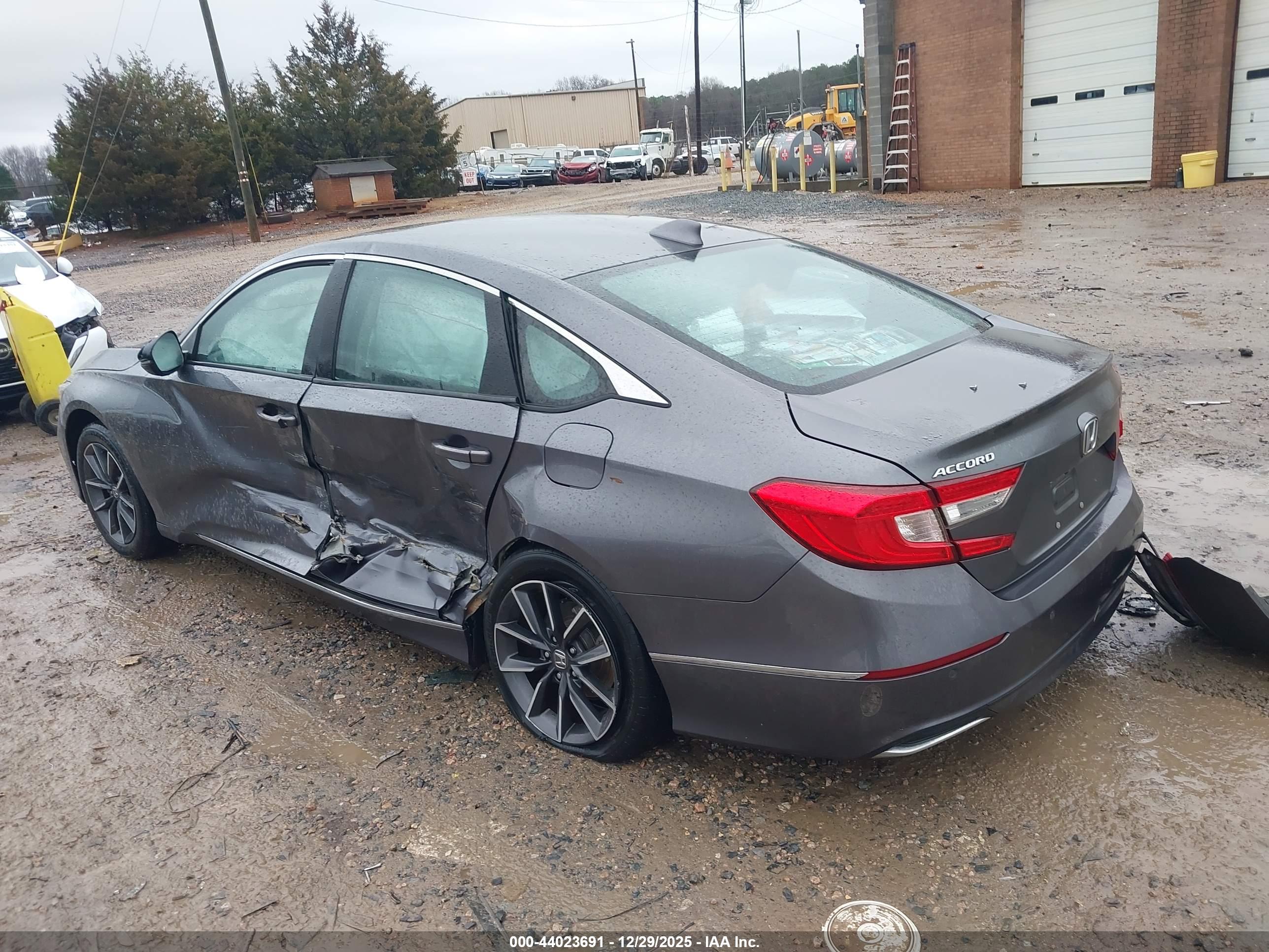 HONDA ACCORD image 3