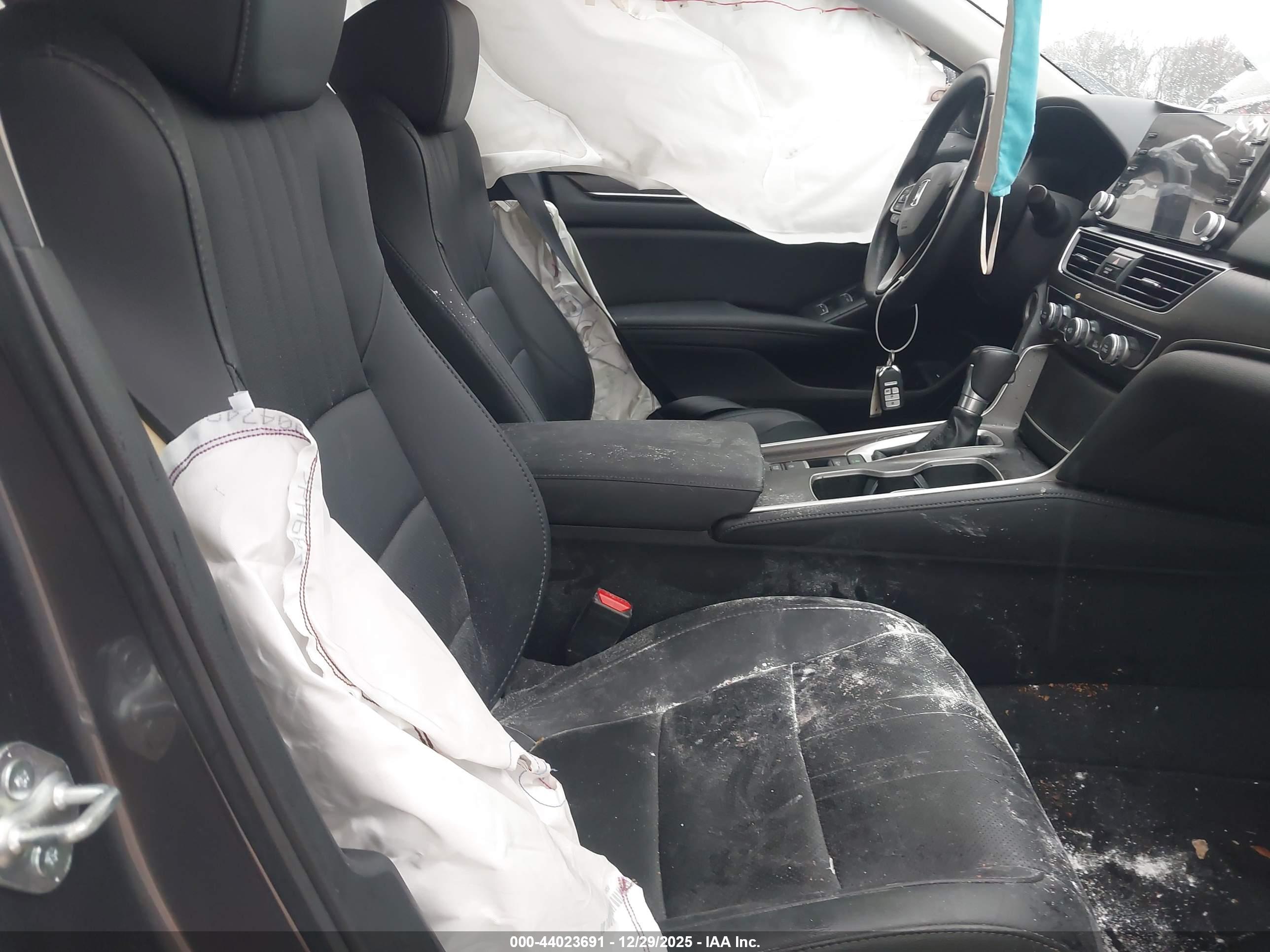 HONDA ACCORD image 5