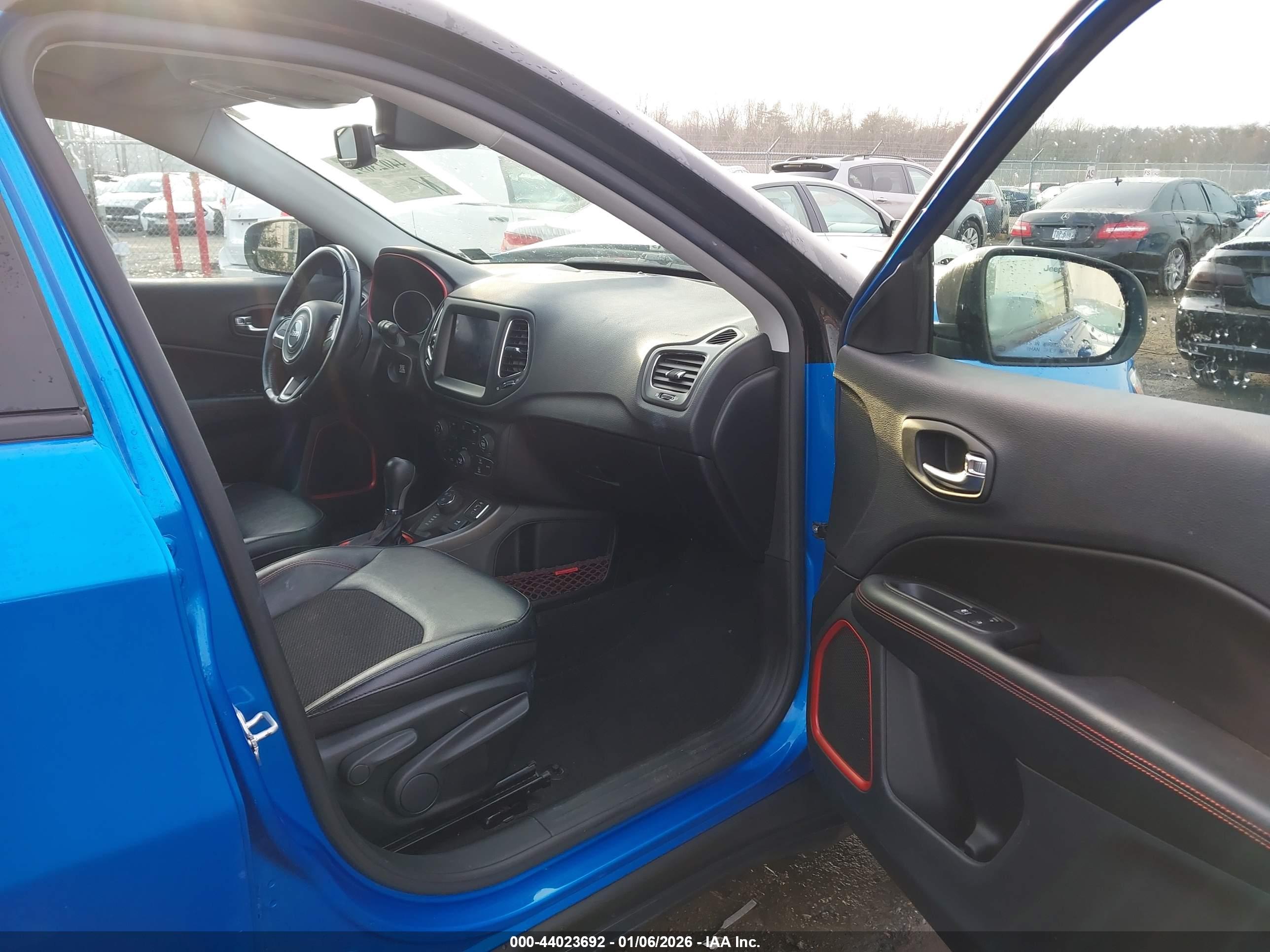 JEEP COMPASS image 5