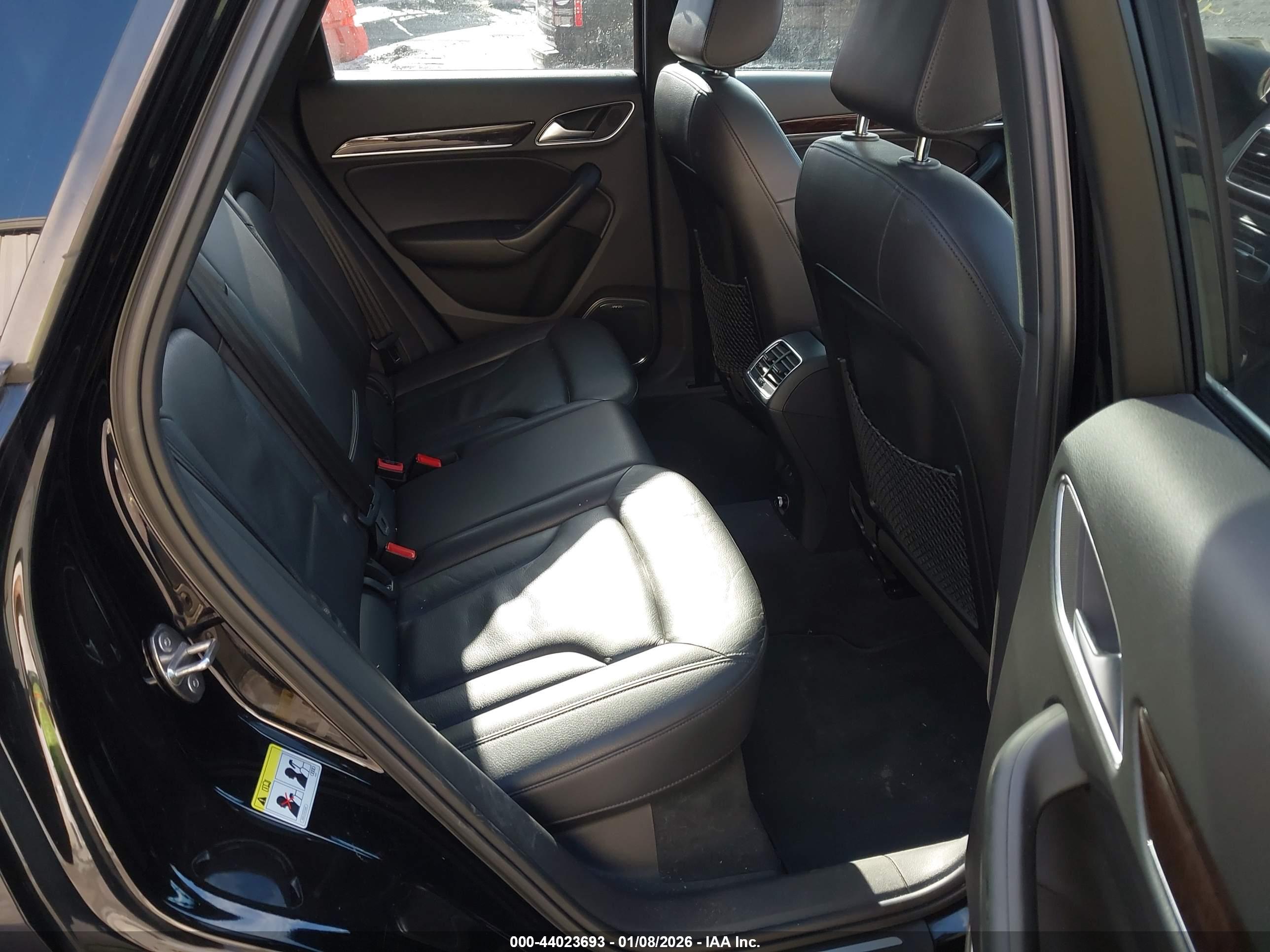 AUDI Q3 image 8