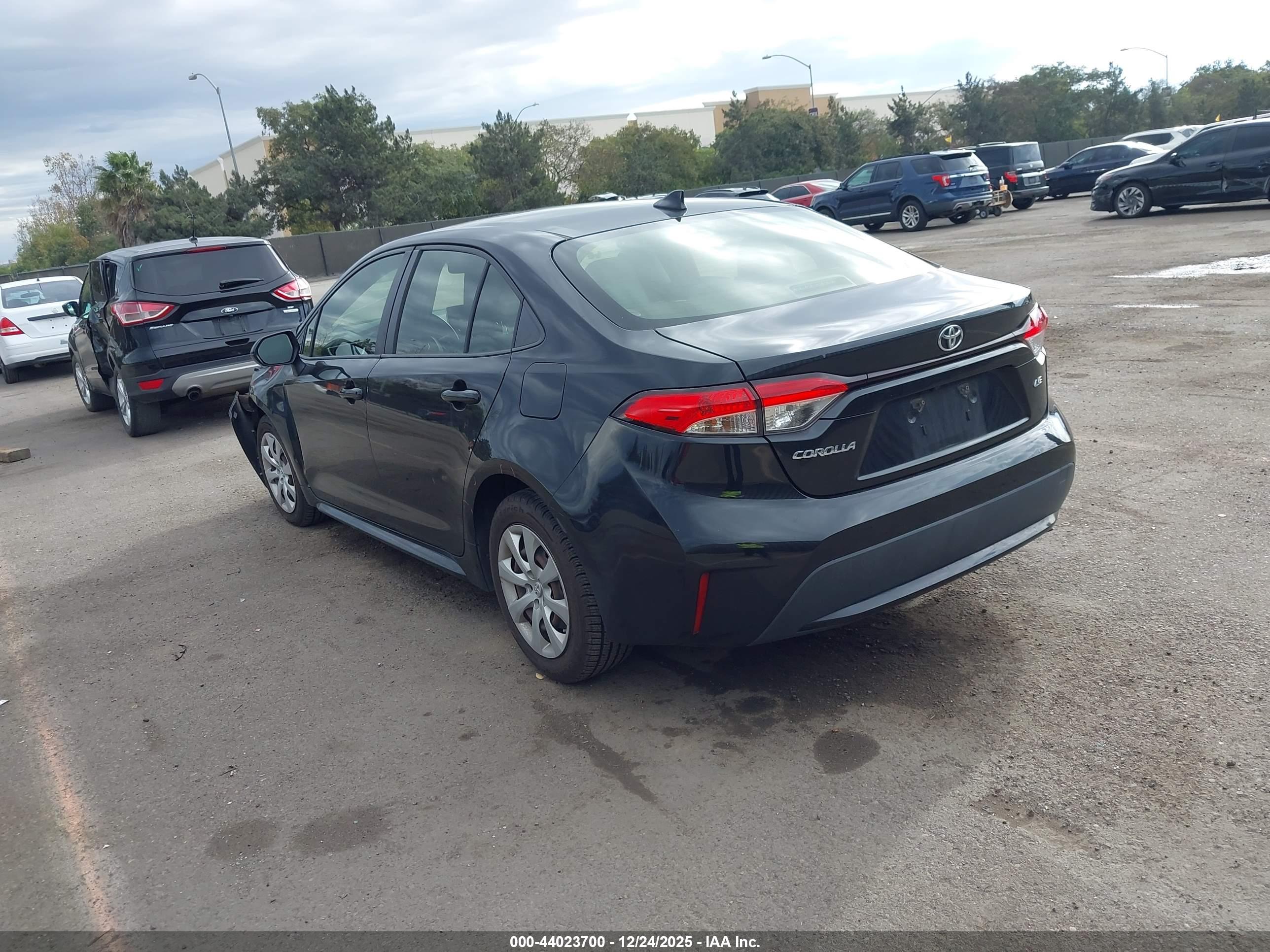 TOYOTA COROLLA image 3