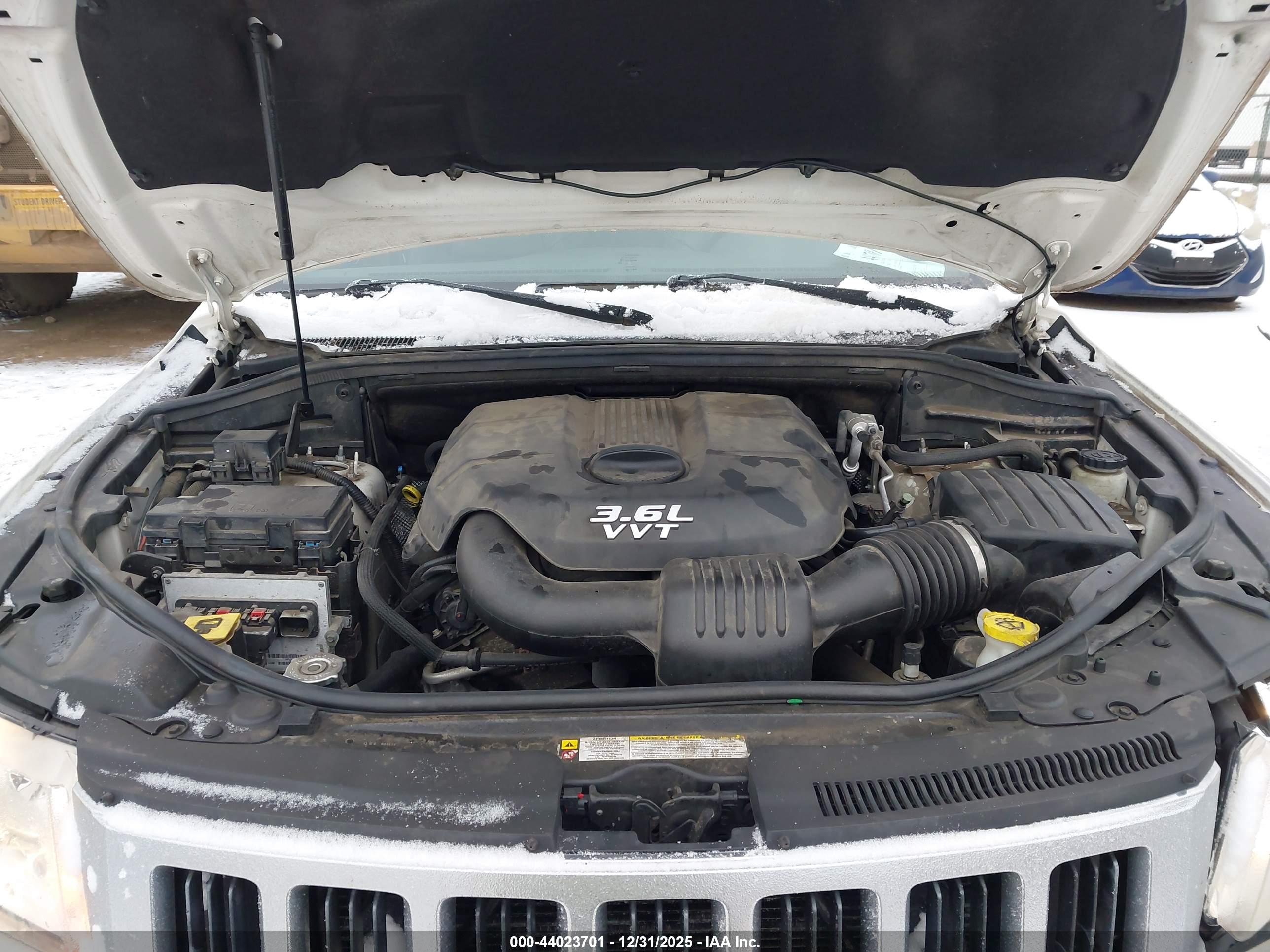 JEEP GRAND image 10