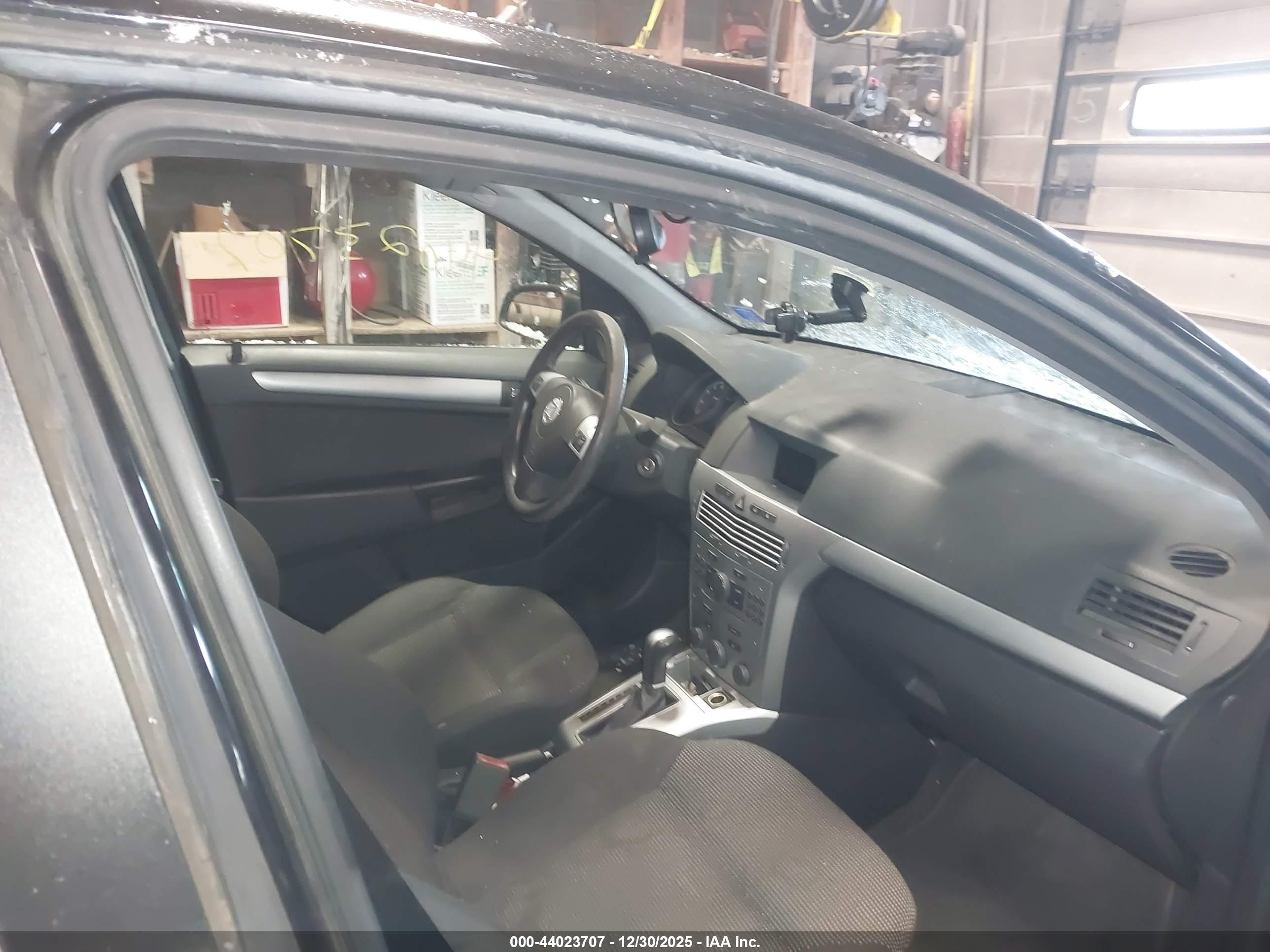SATURN ASTRA image 5