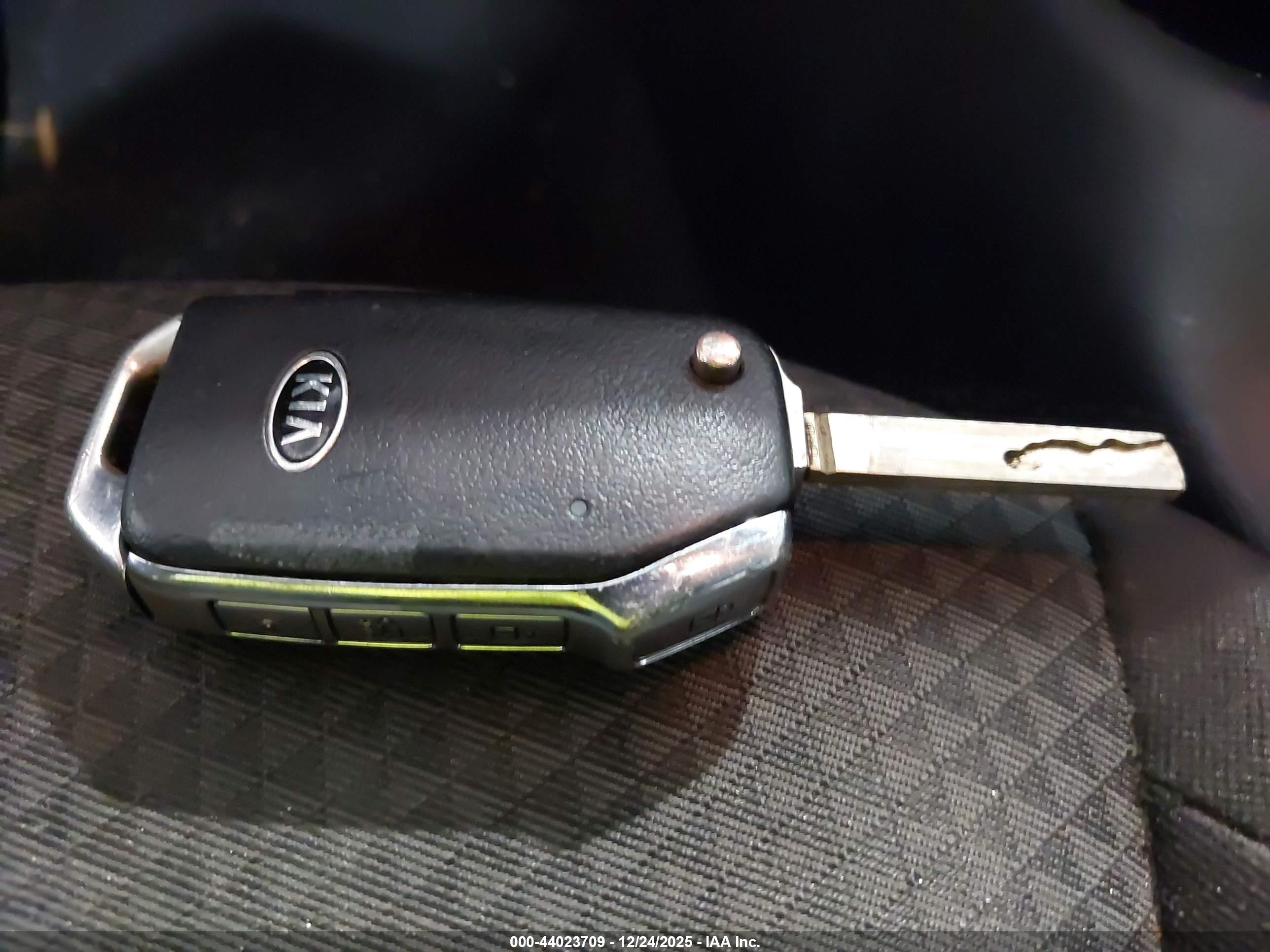 KIA SOUL image 11