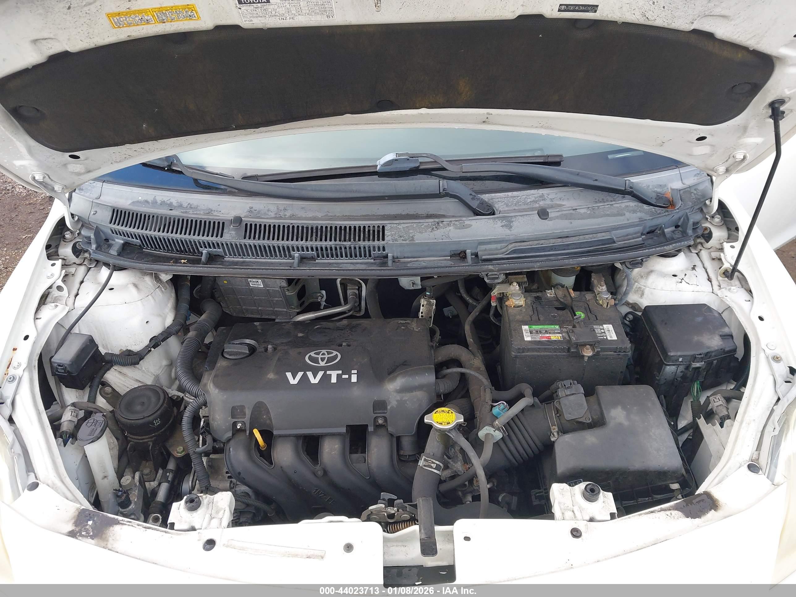 TOYOTA YARIS image 10