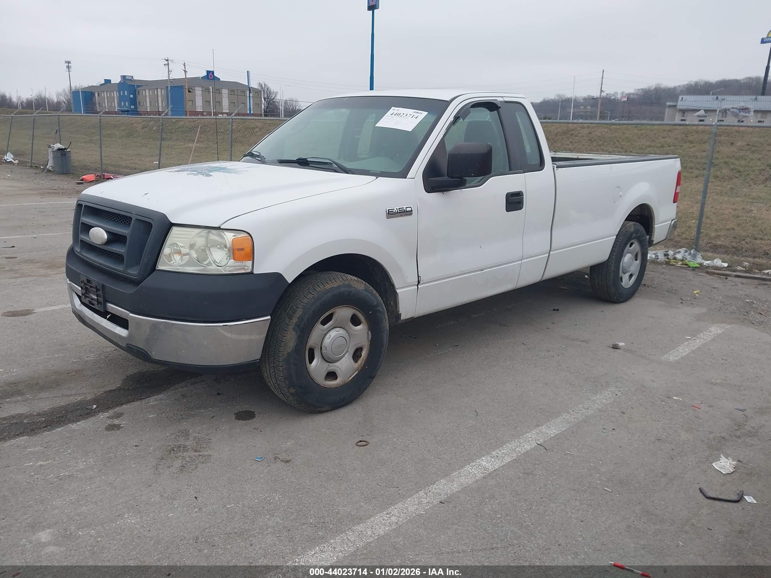 FORD F-150 image 2