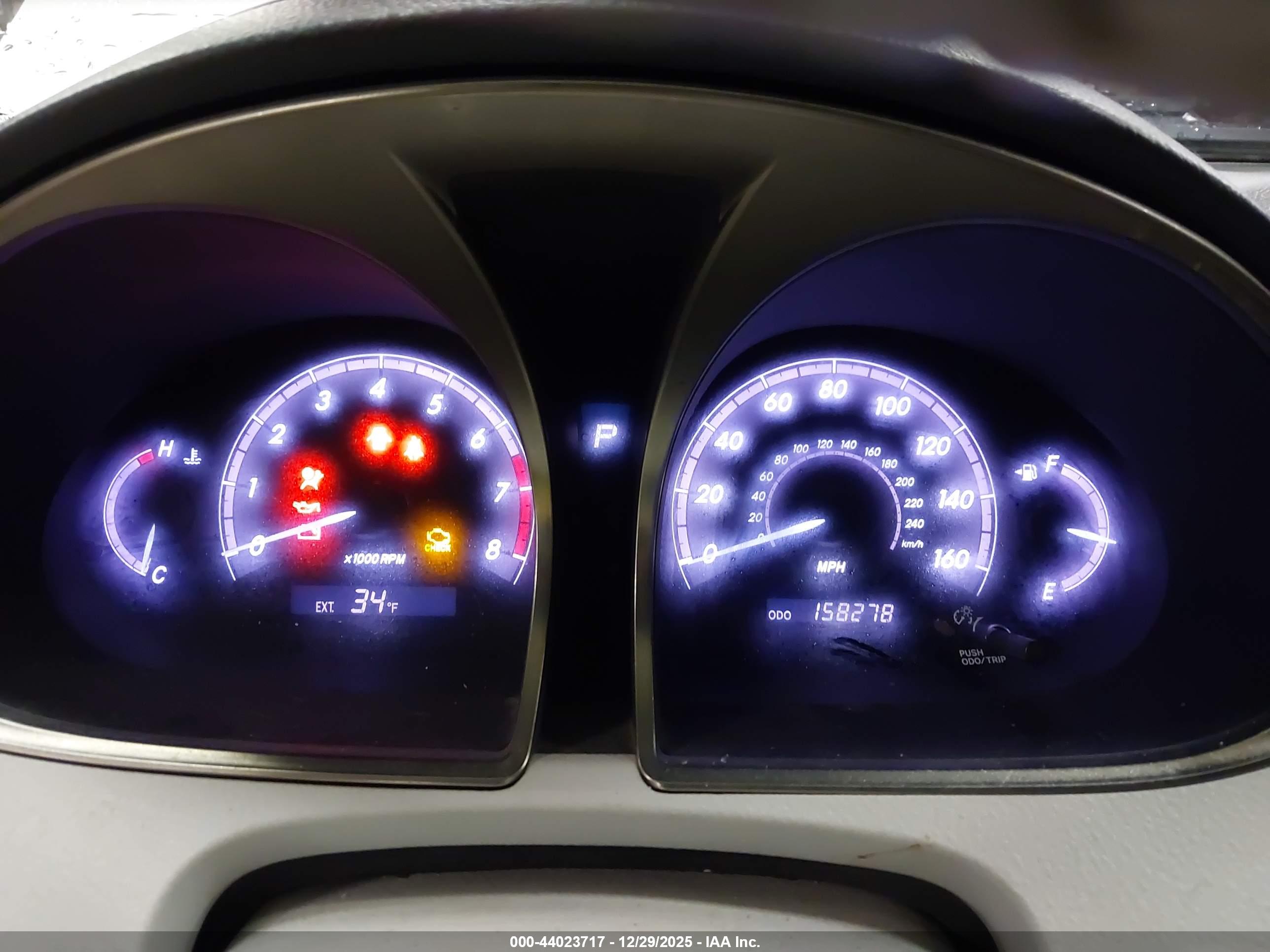 TOYOTA AVALON image 7