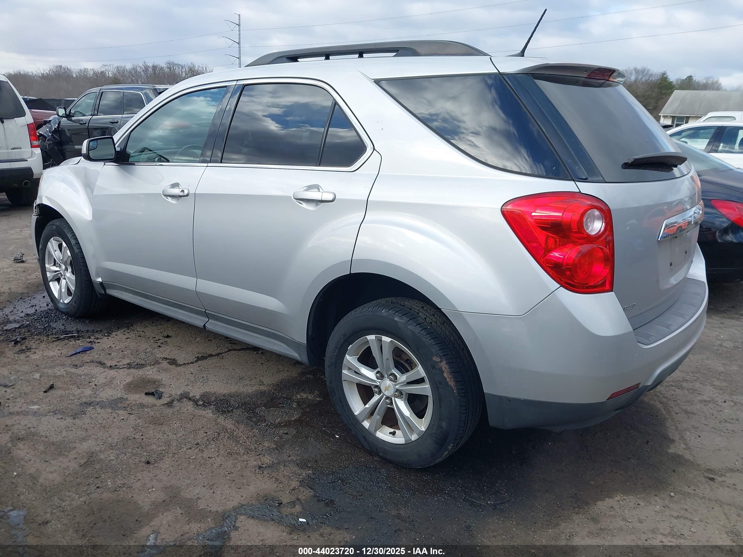 CHEVROLET EQUINOX image 3