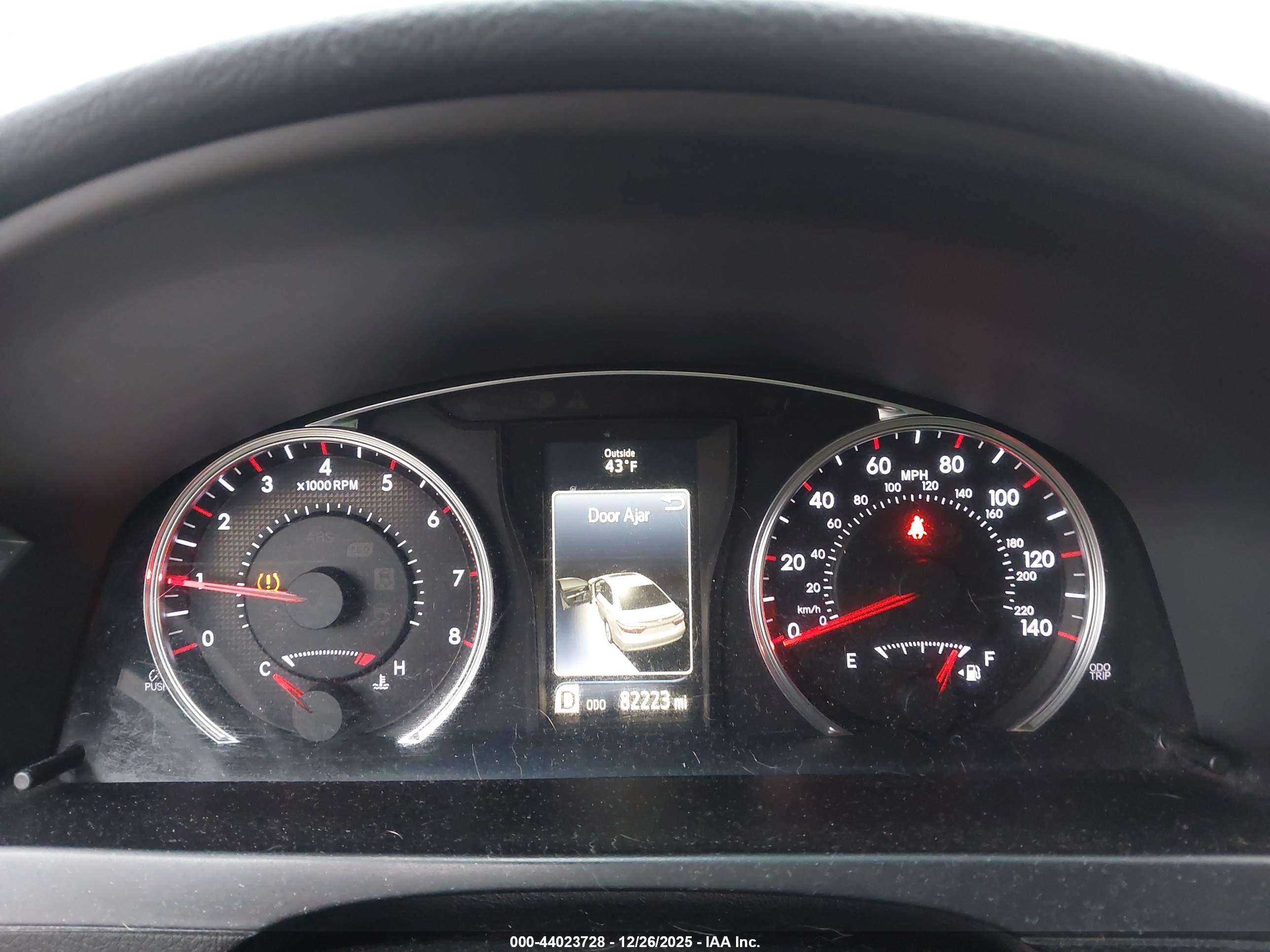 TOYOTA CAMRY image 7