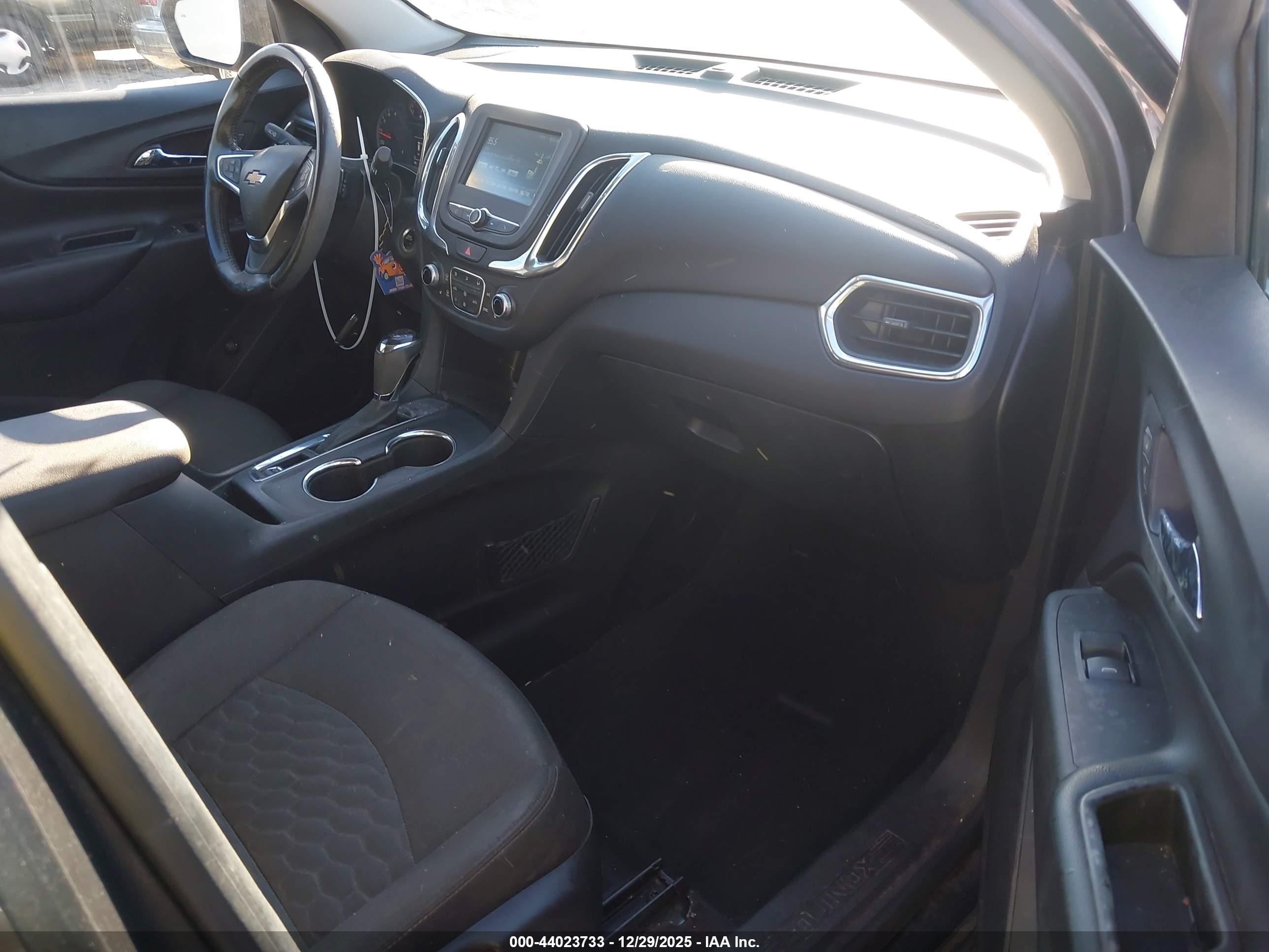 CHEVROLET EQUINOX image 5