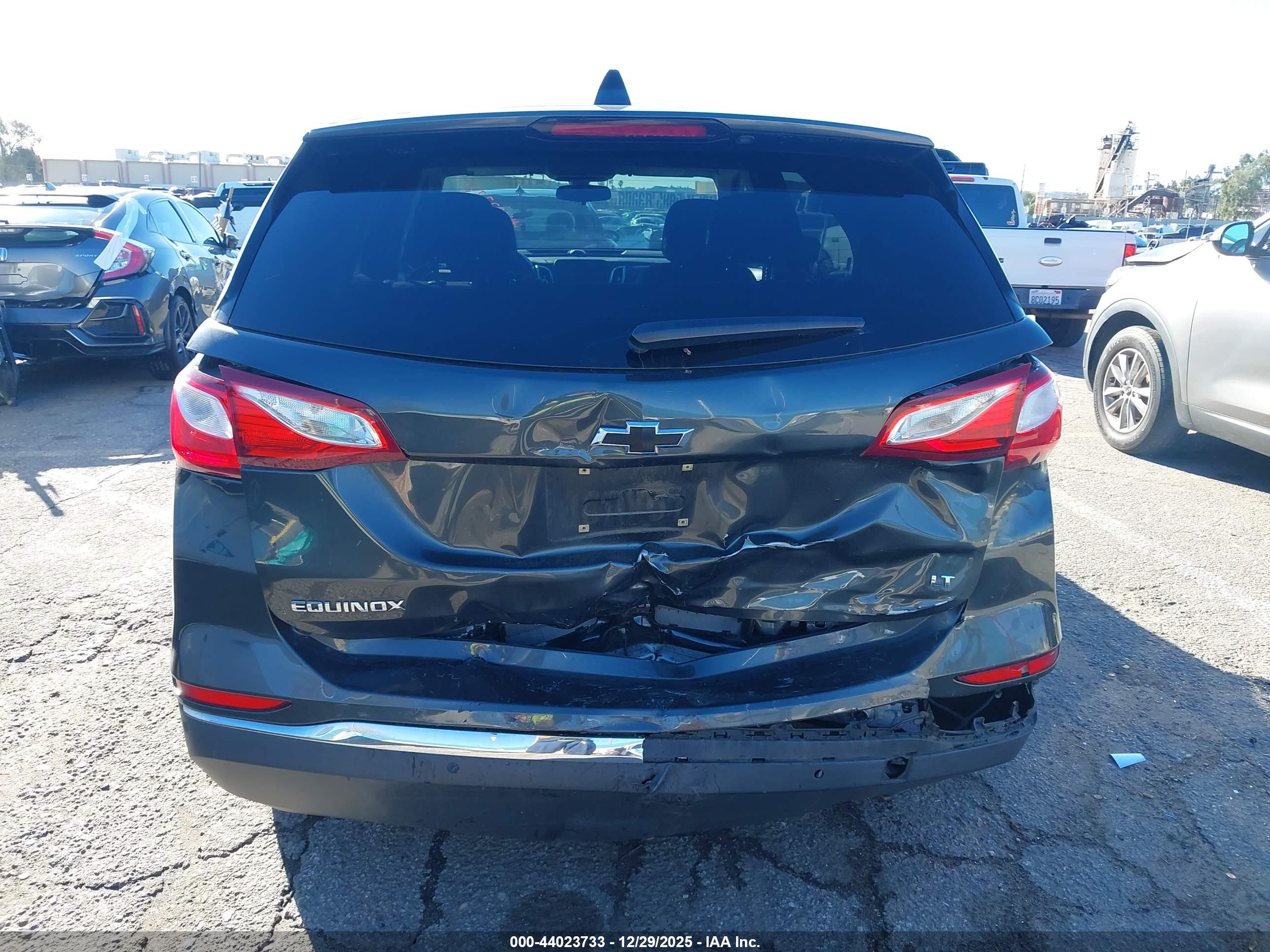 CHEVROLET EQUINOX image 6