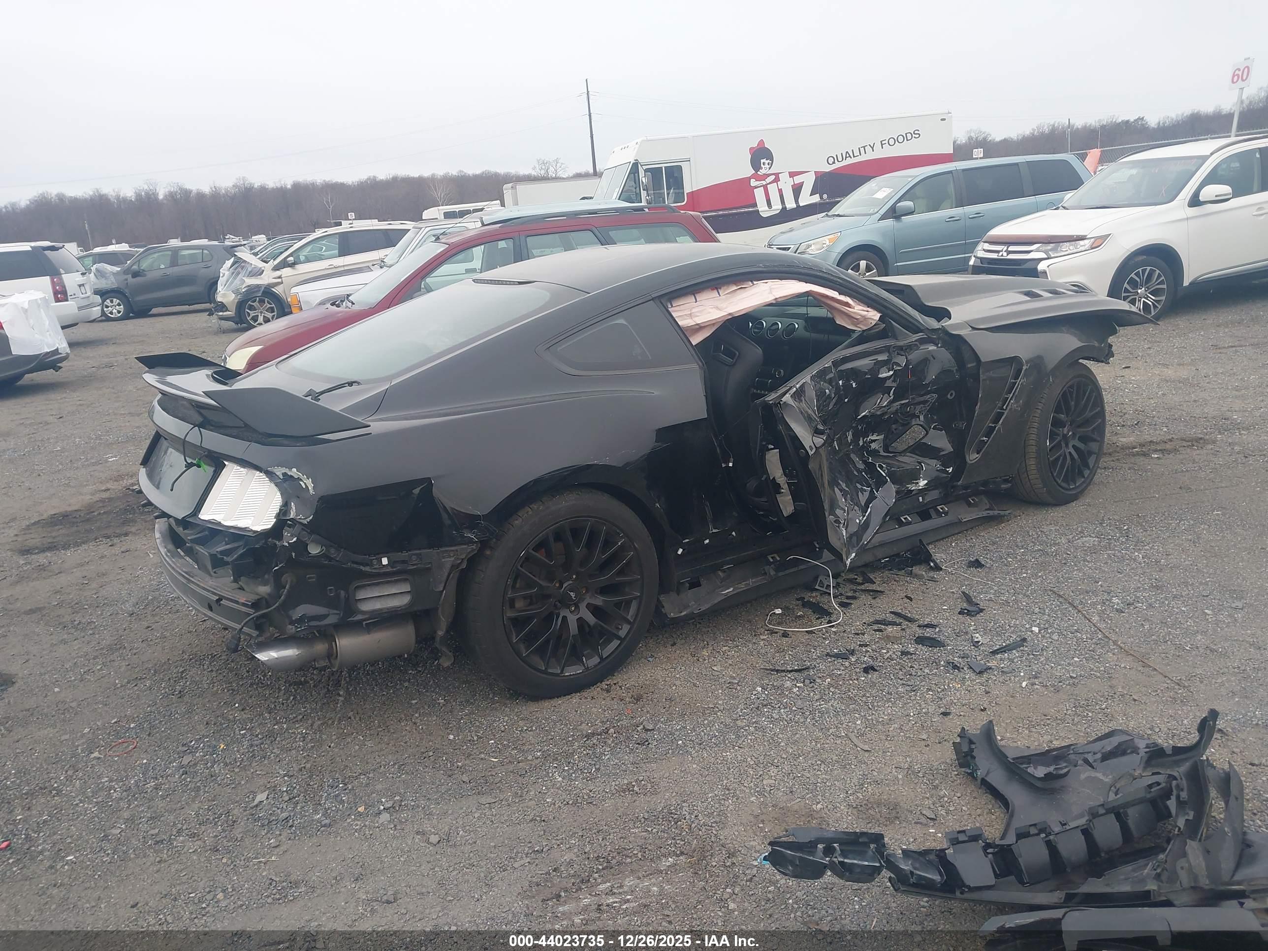 FORD MUSTANG image 4
