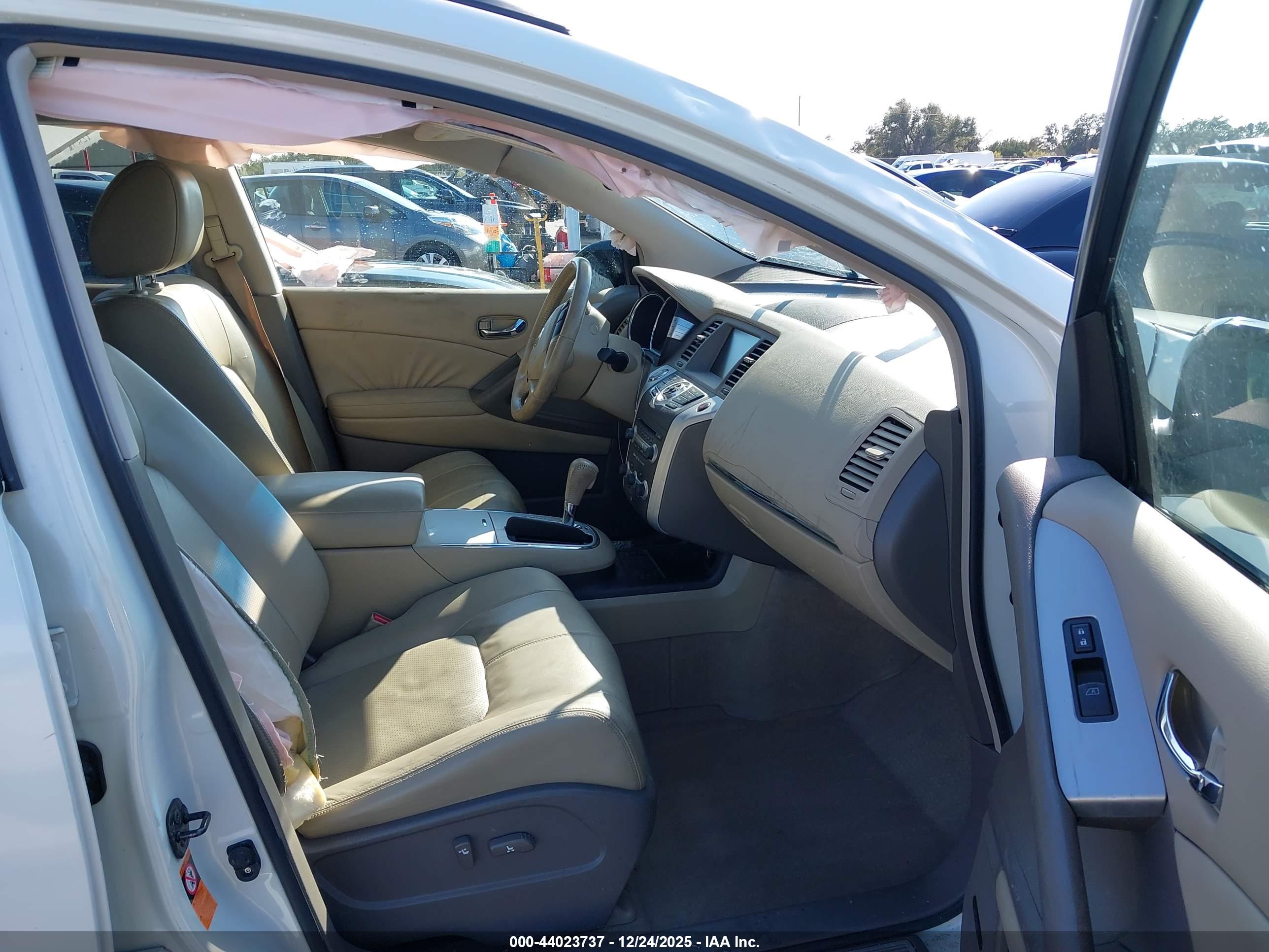 NISSAN MURANO image 5