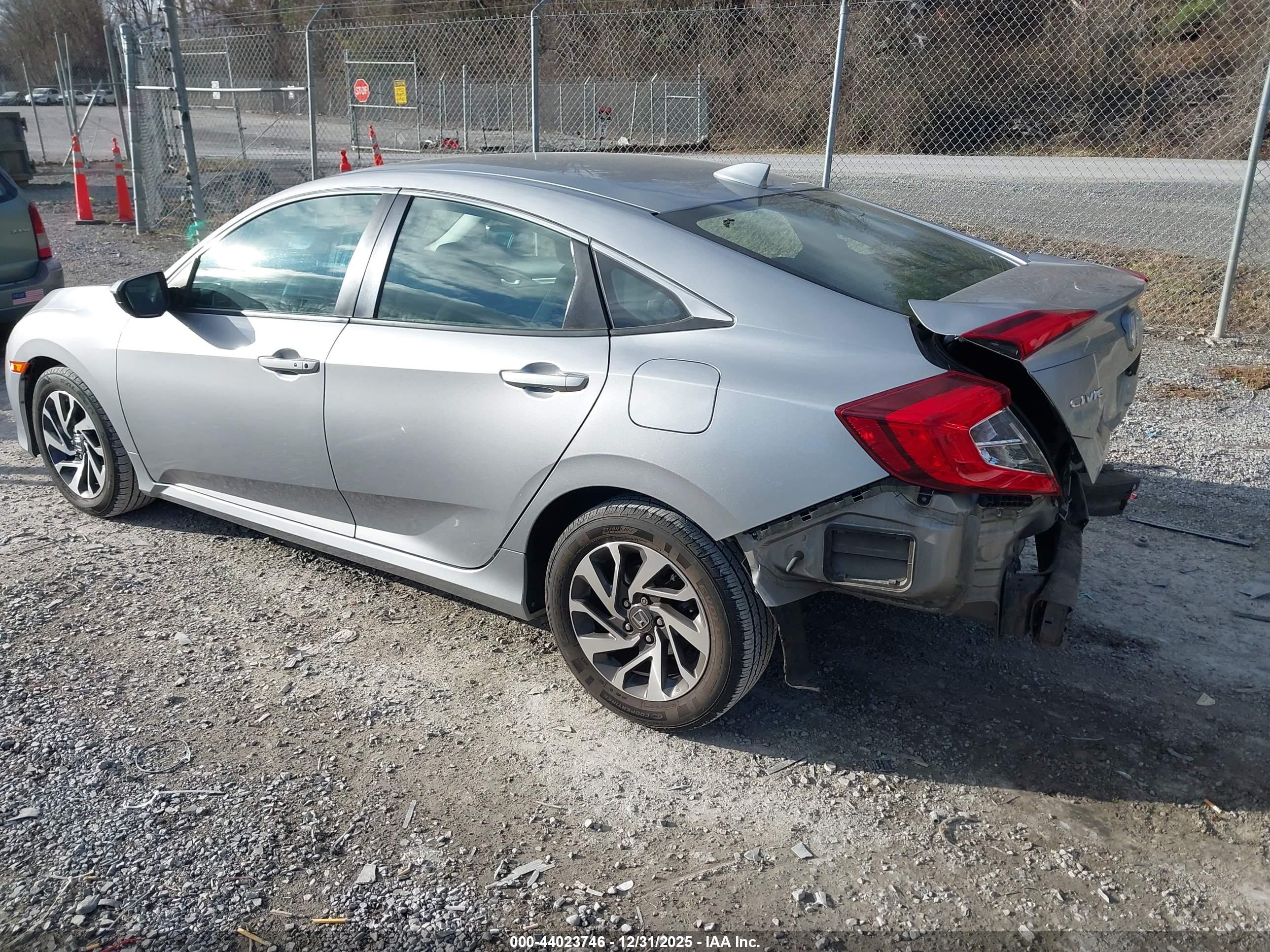 HONDA CIVIC image 3