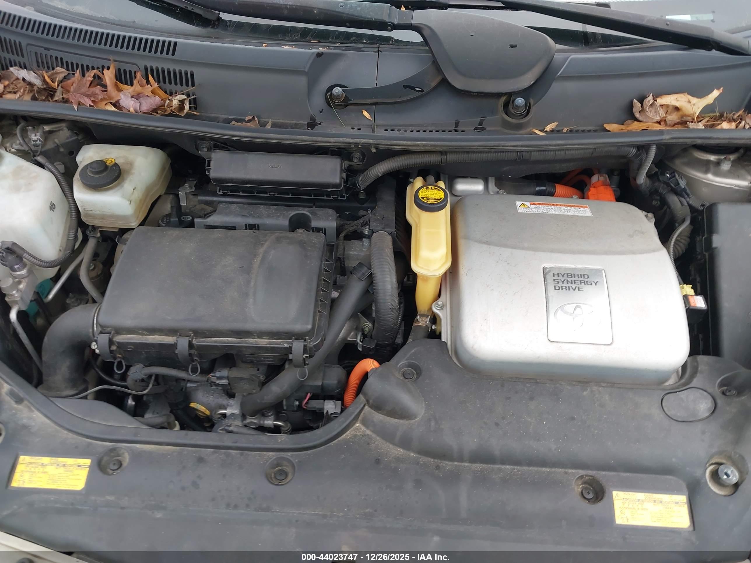 TOYOTA PRIUS image 10