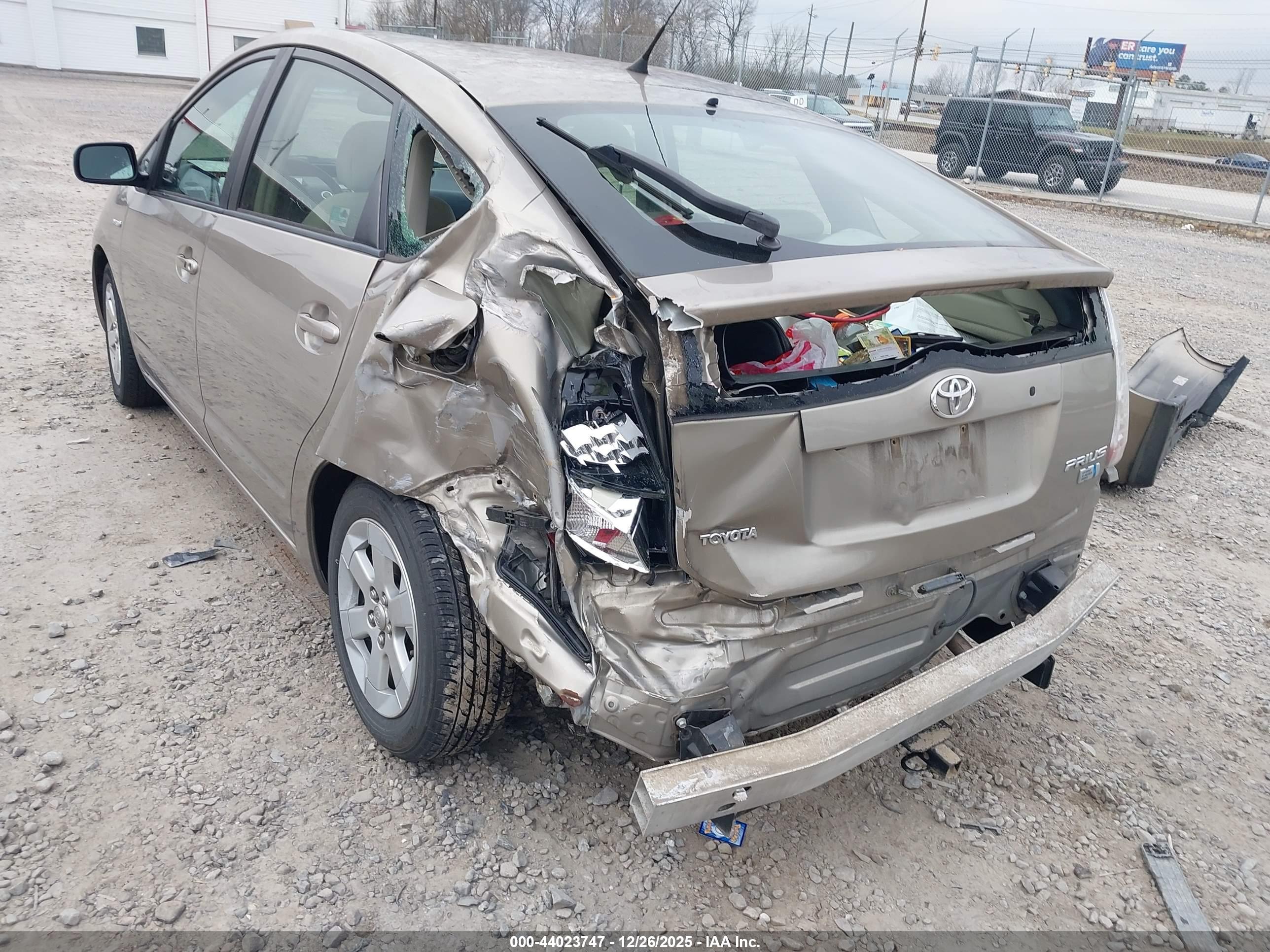 TOYOTA PRIUS image 6