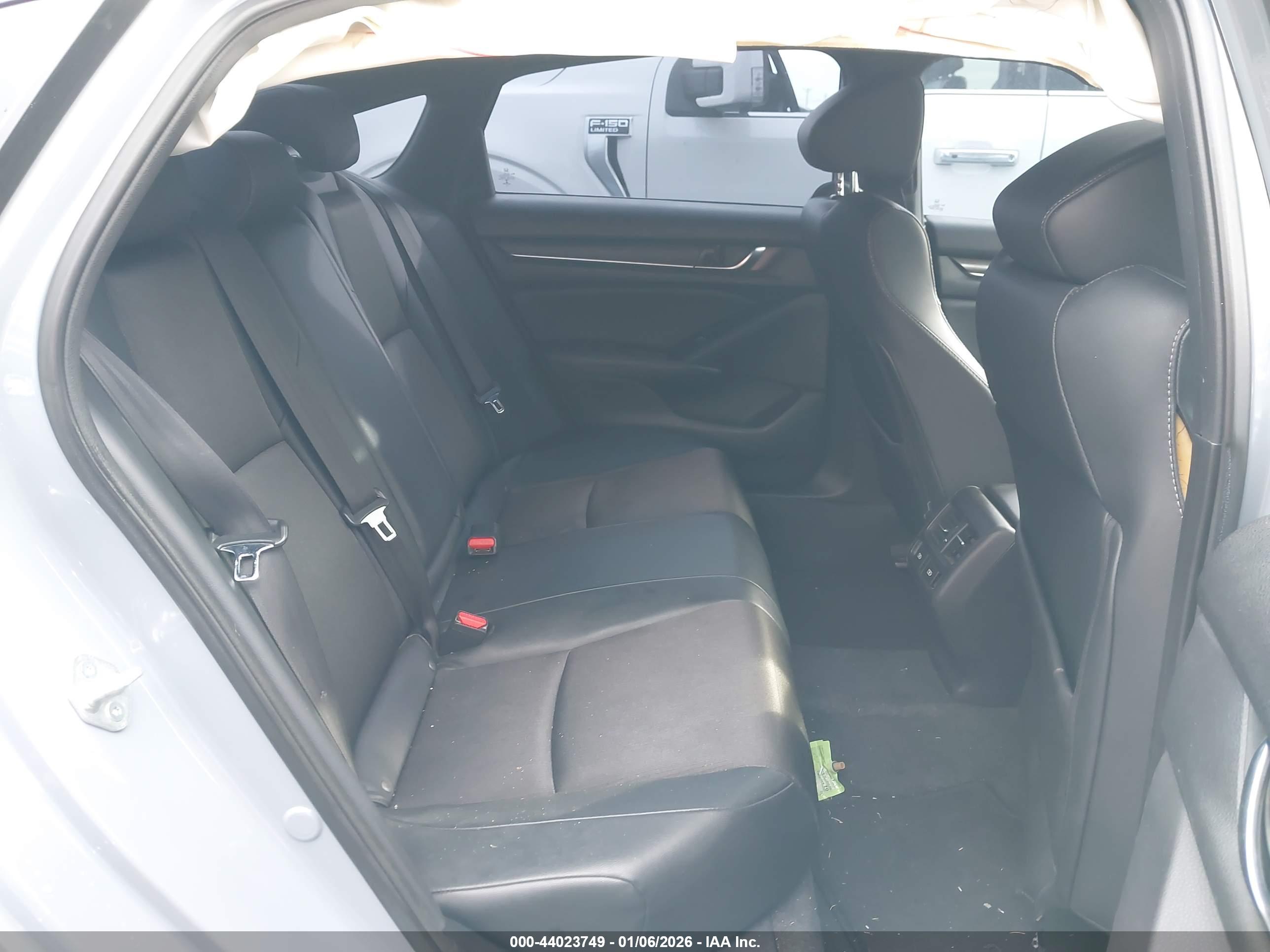 HONDA ACCORD image 8