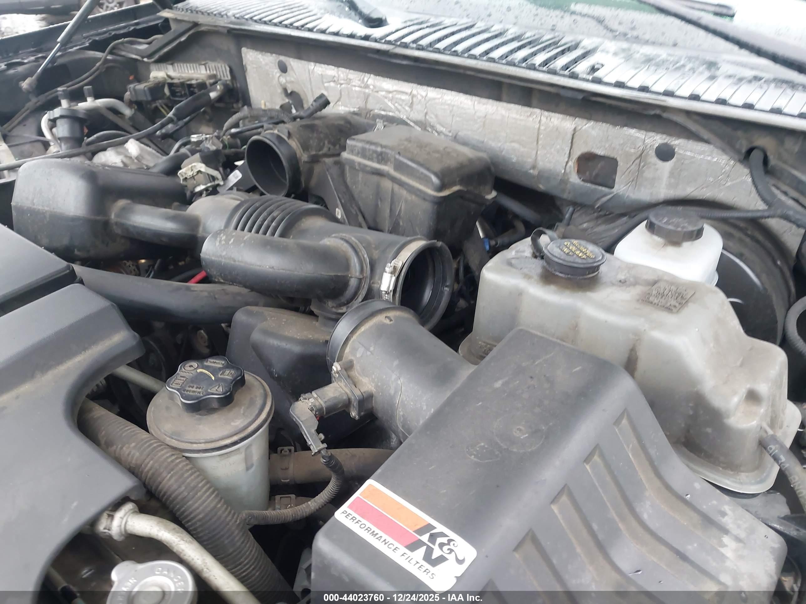 FORD EXPEDITION image 6