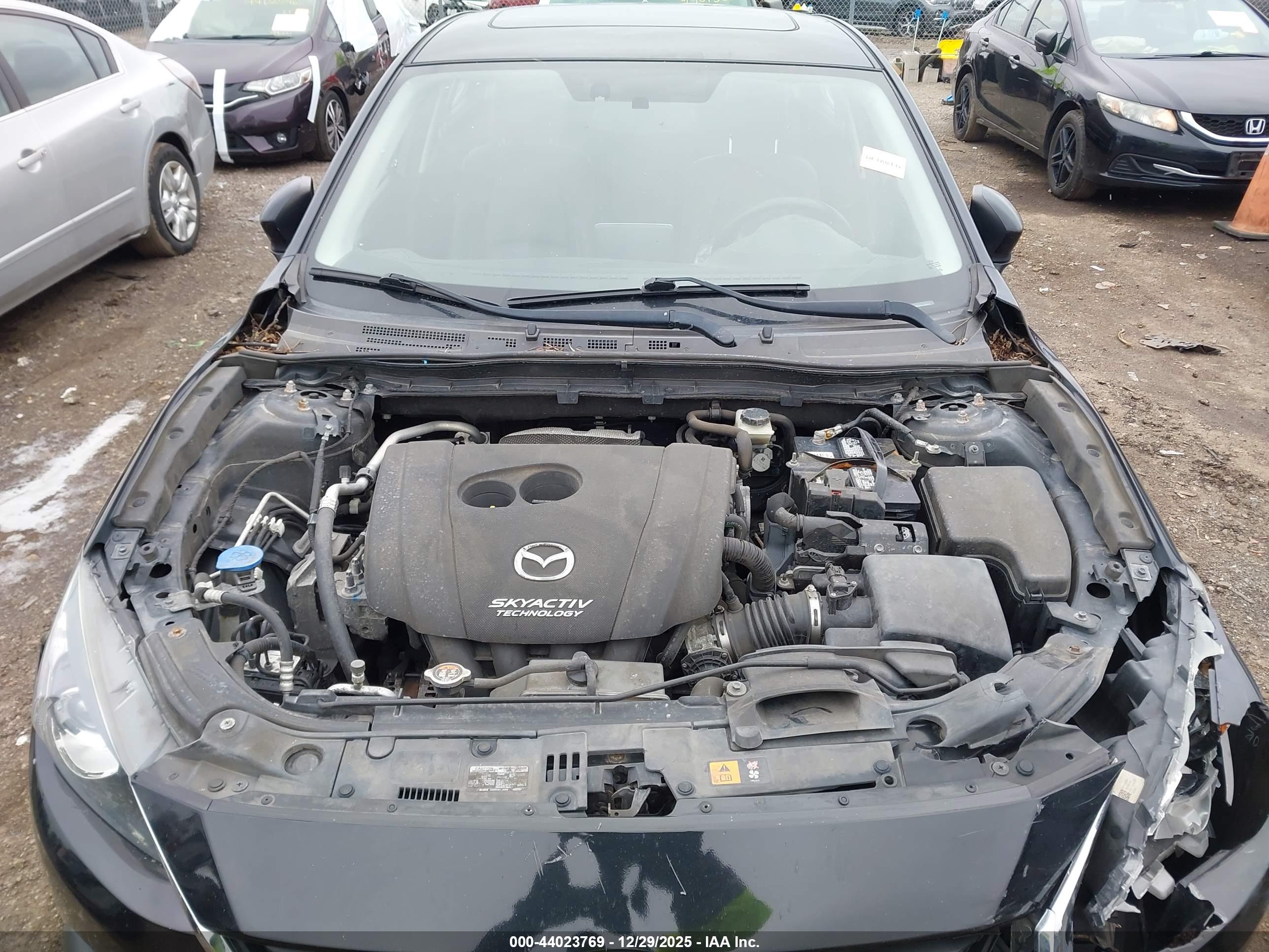 MAZDA MAZDA3 image 10