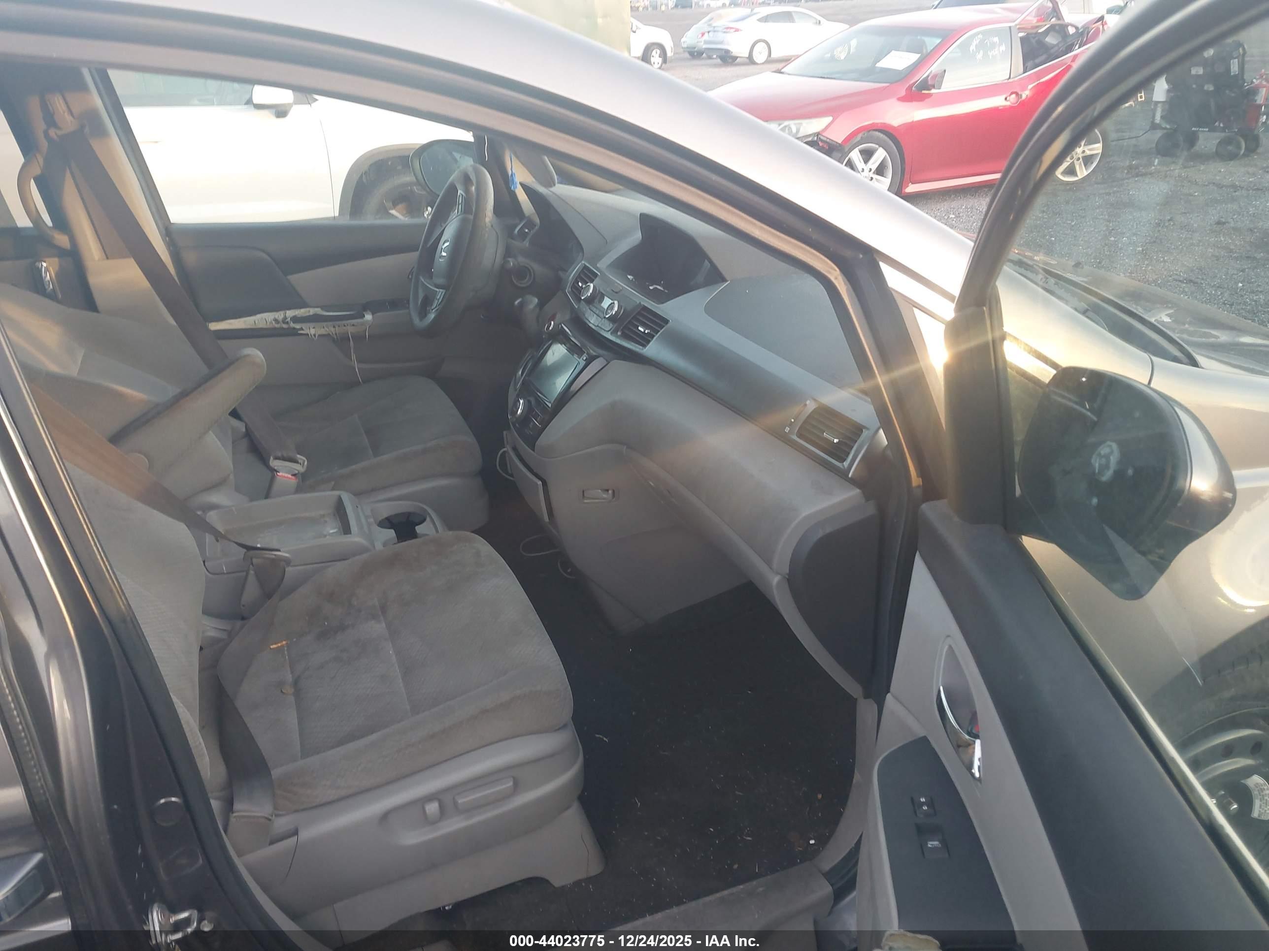 HONDA ODYSSEY image 5