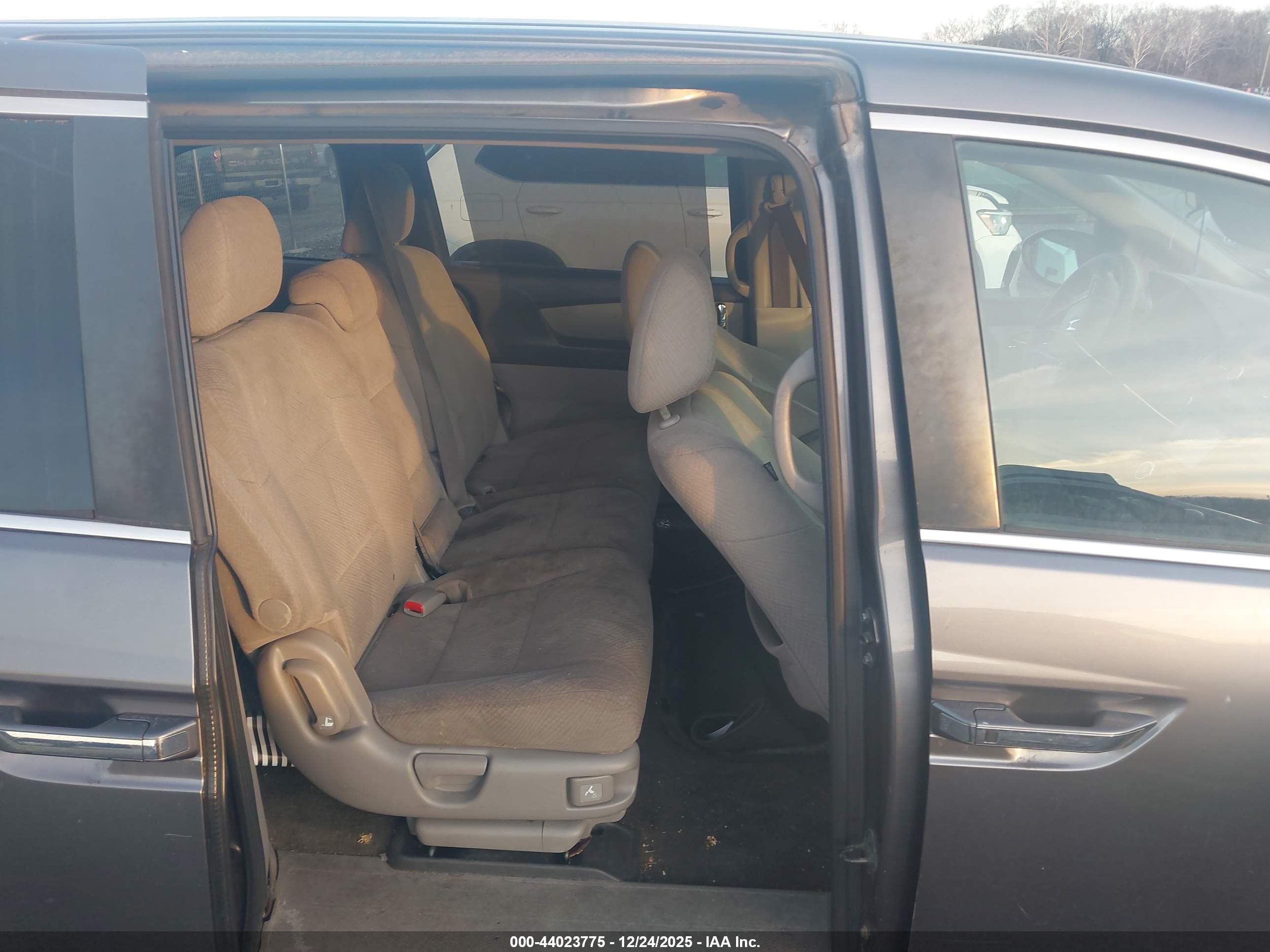 HONDA ODYSSEY image 8