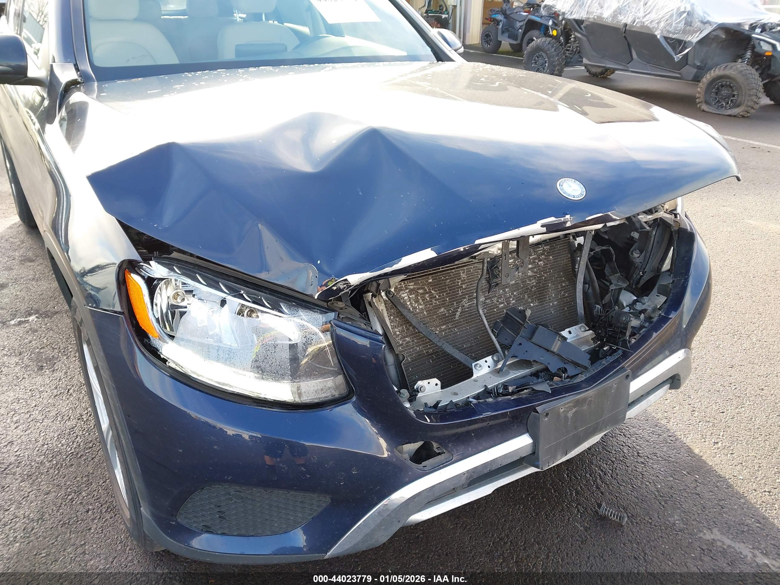 MERCEDES-BENZ GLC image 6