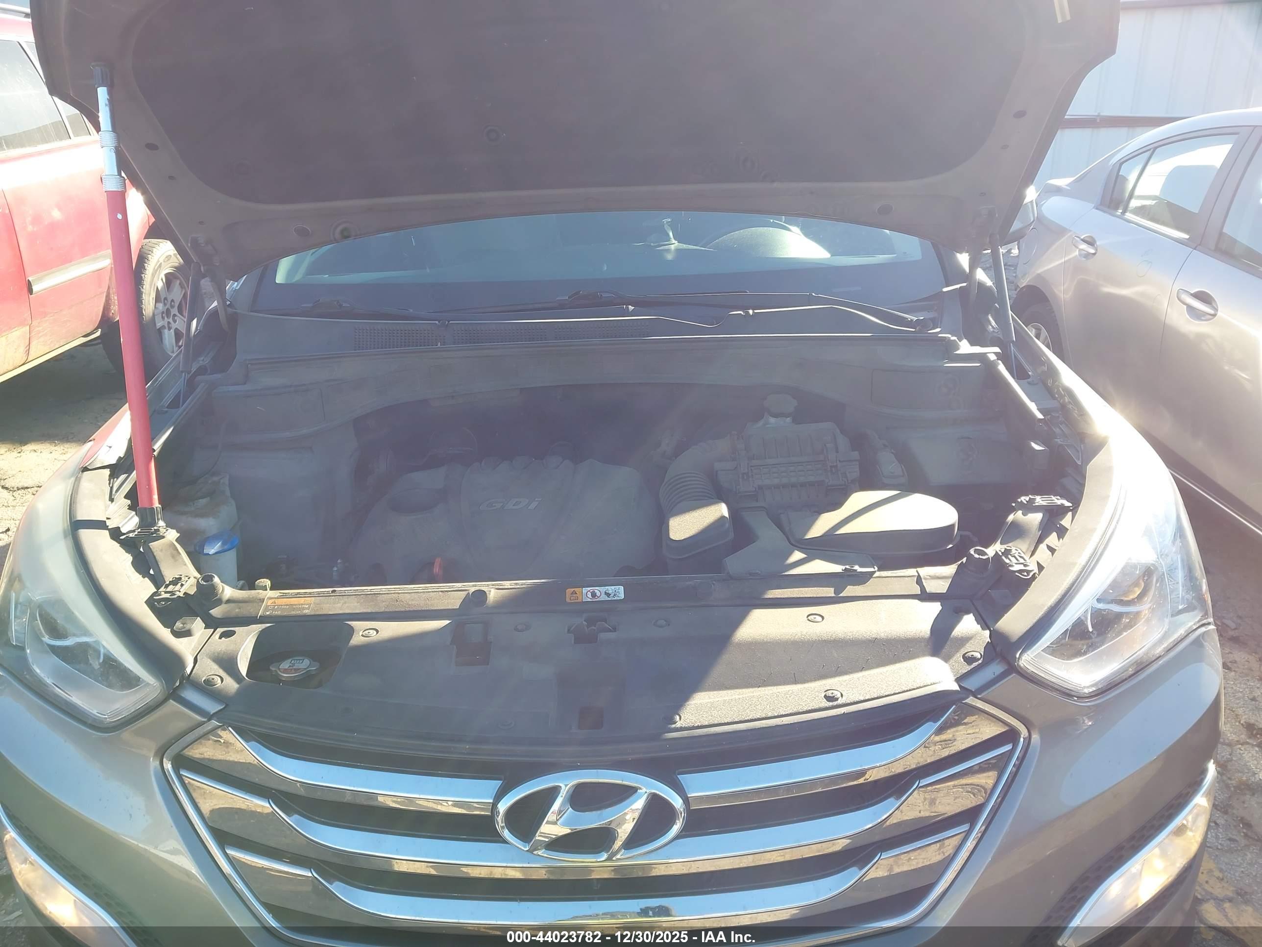HYUNDAI SANTA image 10