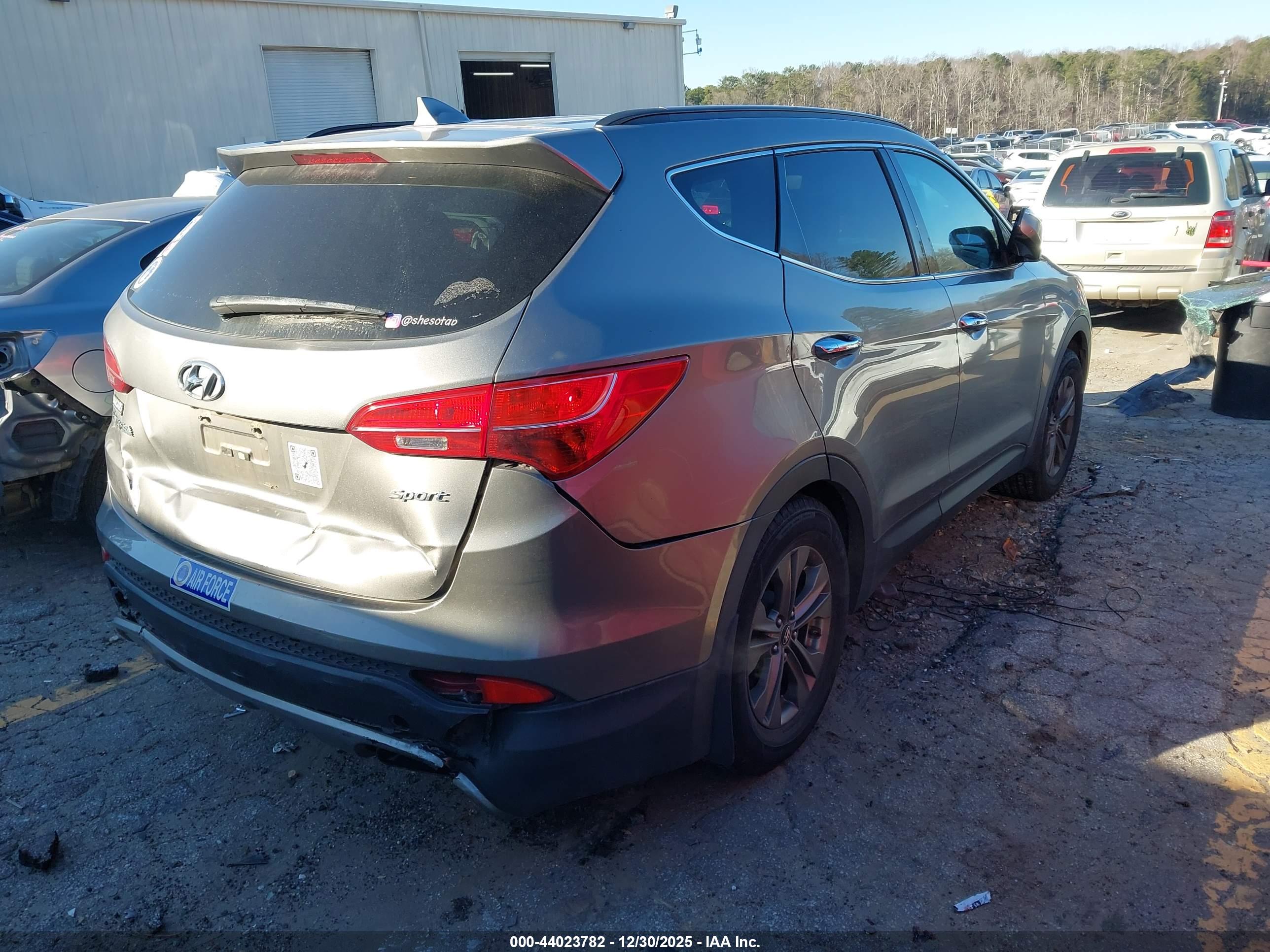 HYUNDAI SANTA image 4