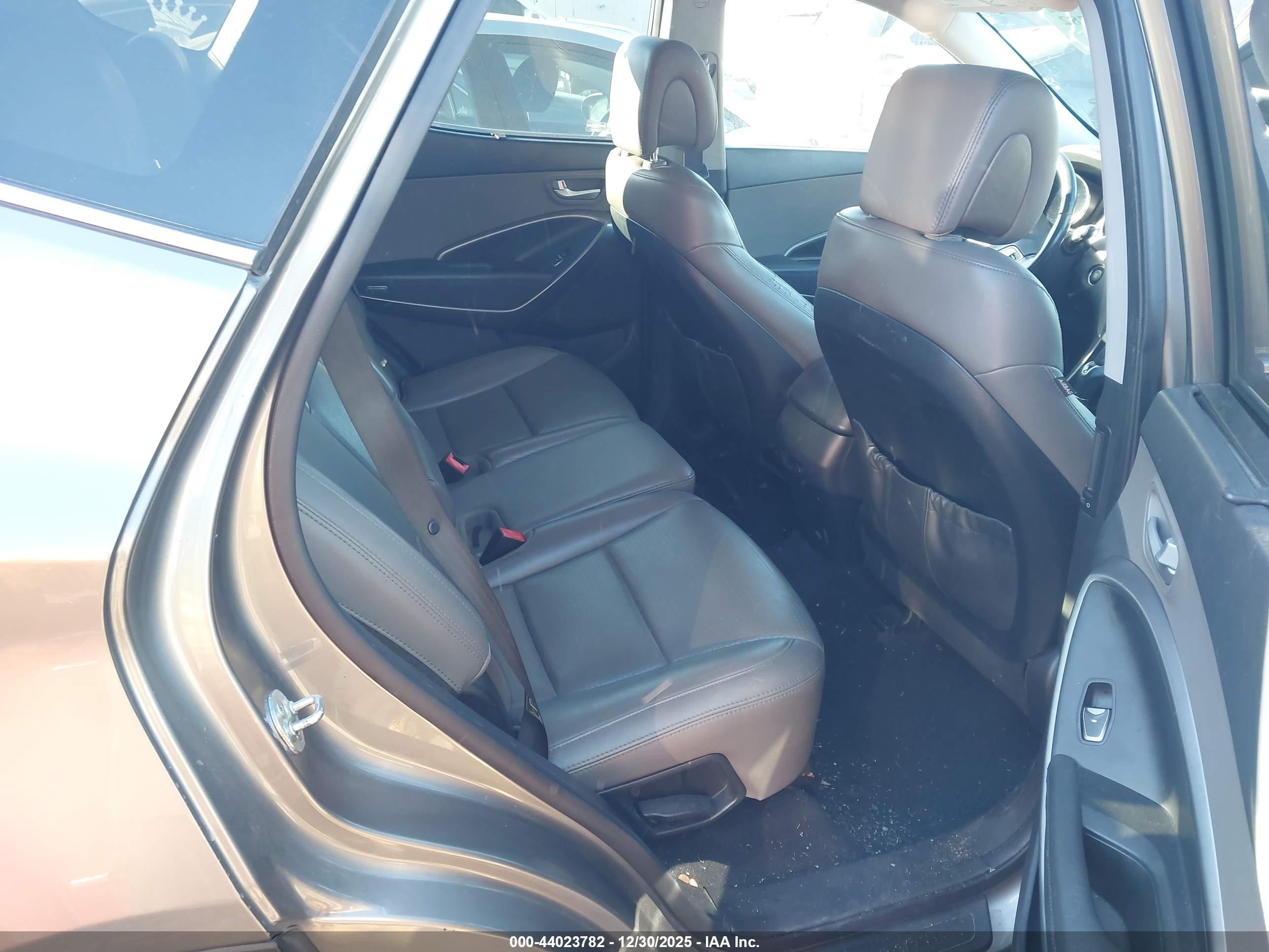 HYUNDAI SANTA image 8