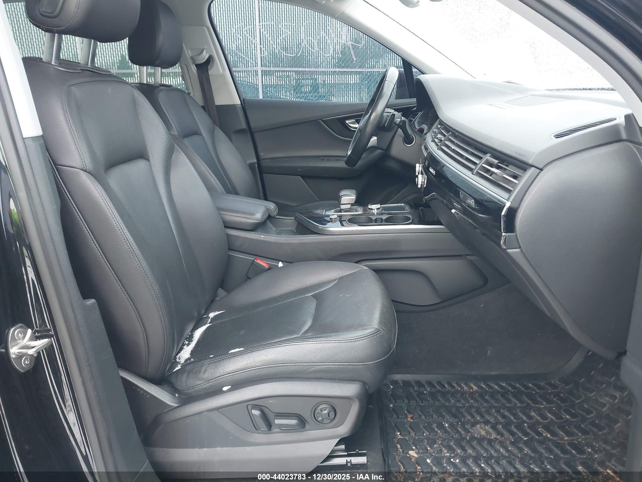 AUDI Q7 image 5