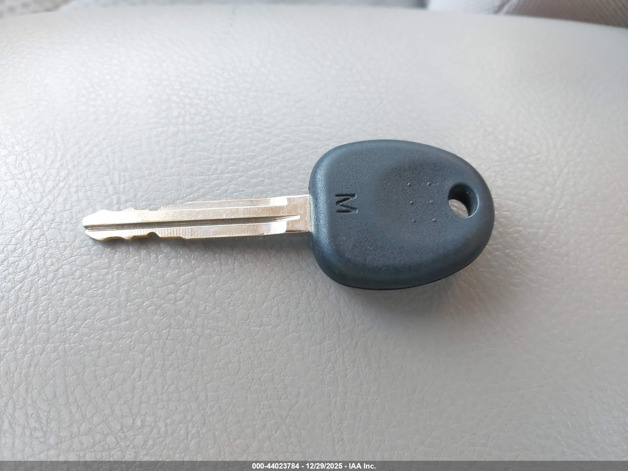 TOYOTA RAV4 image 11