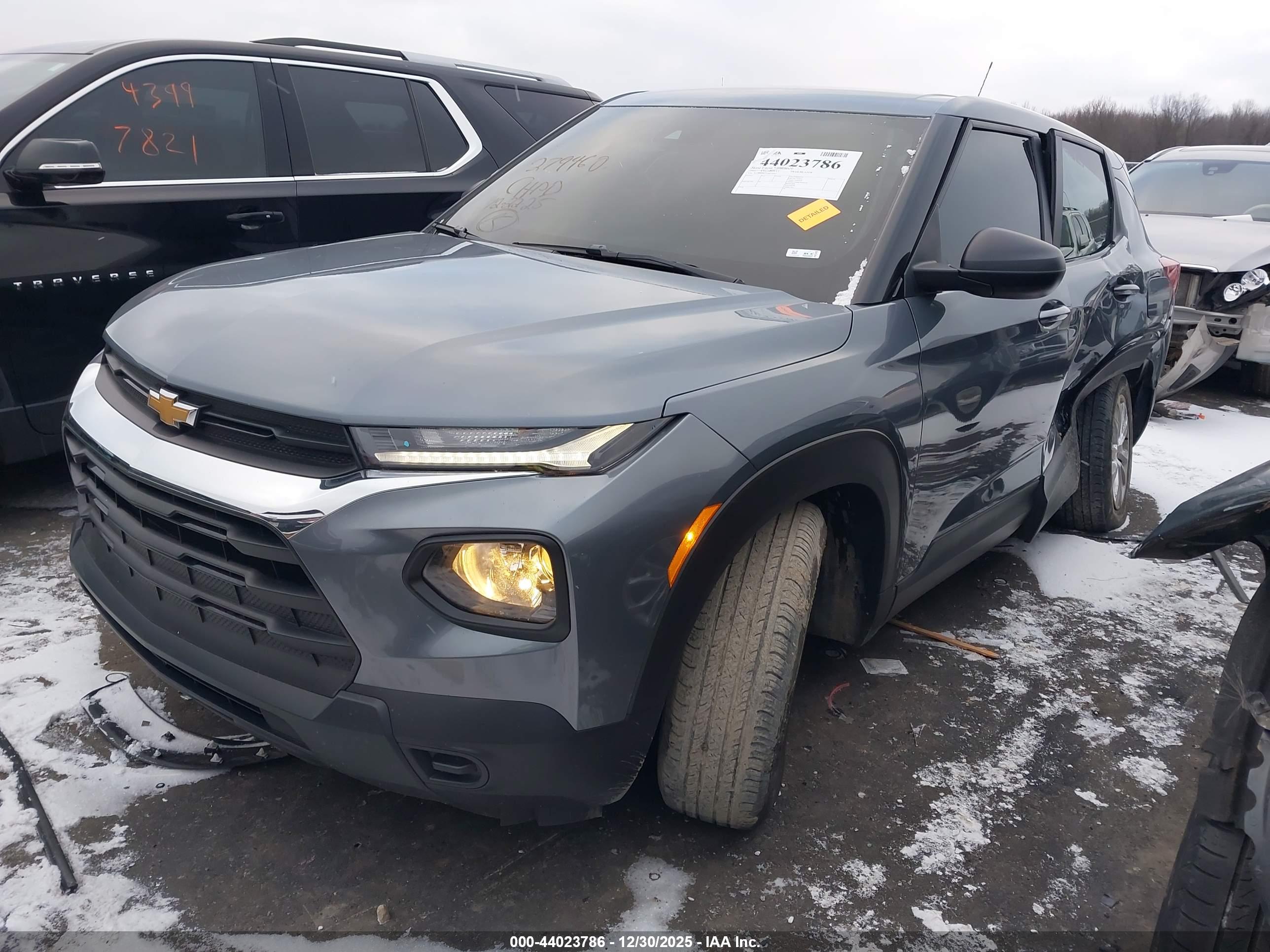 CHEVROLET TRAILBLAZER image 2