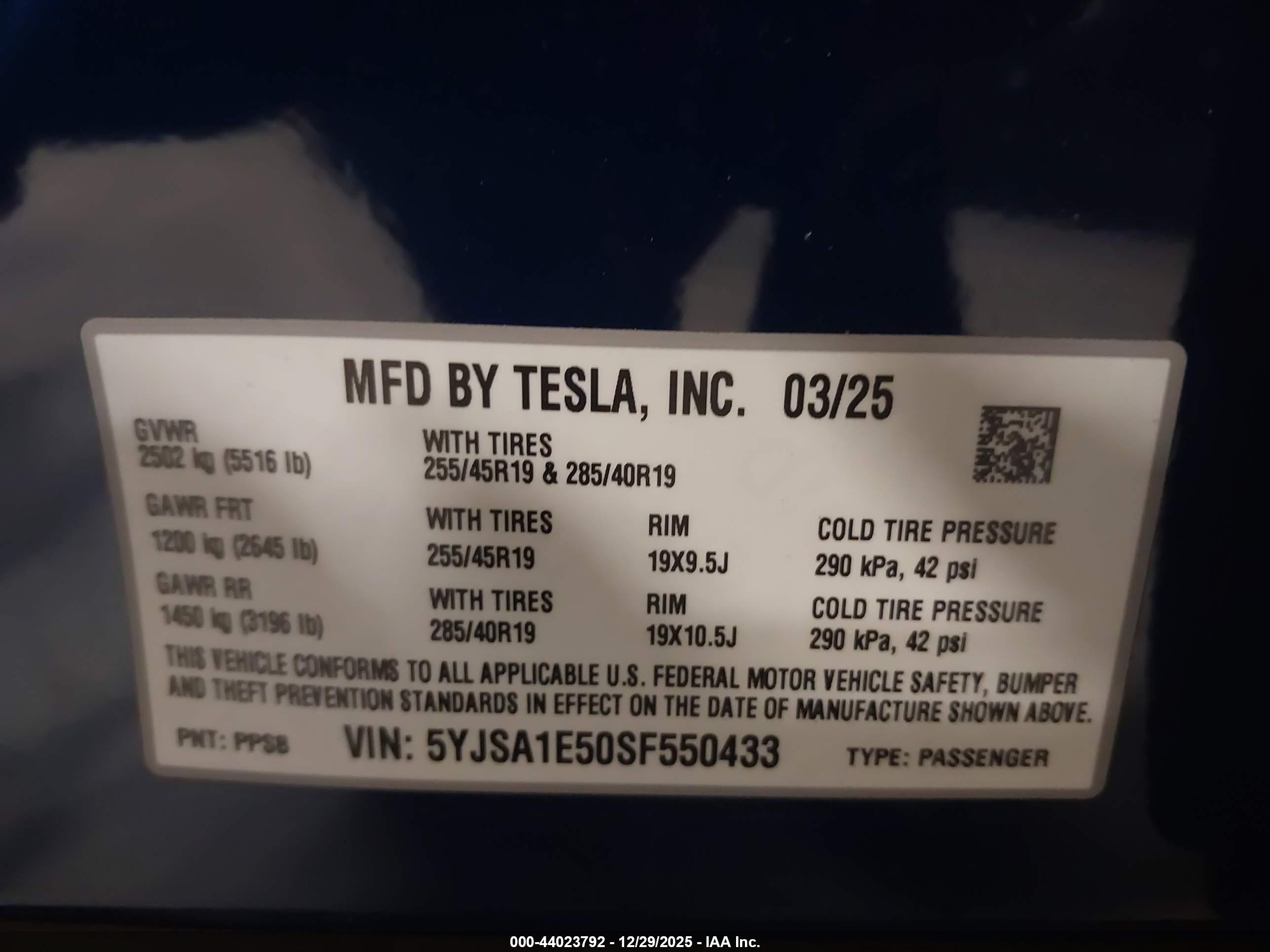 TESLA MODEL image 9